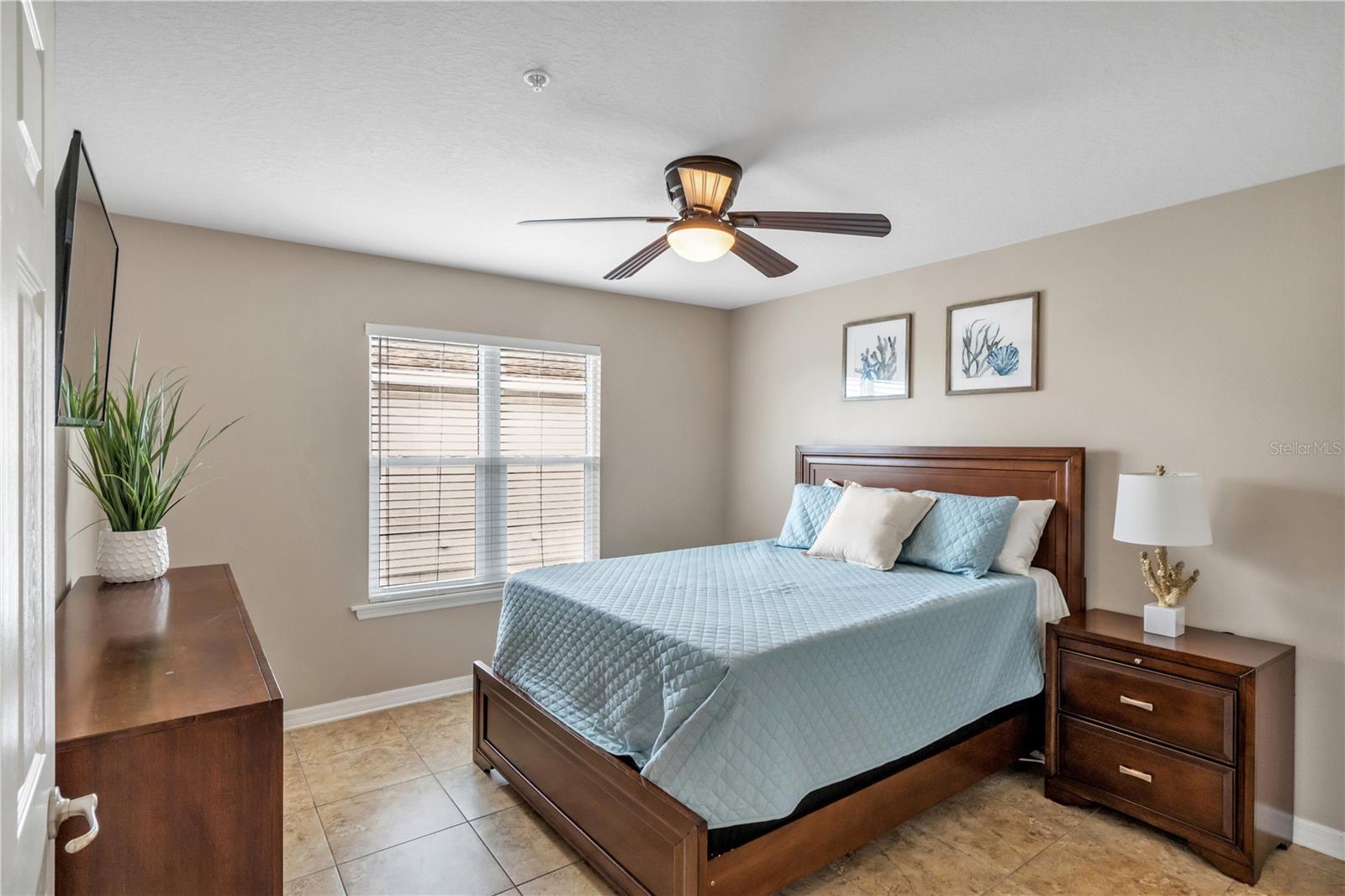 Image 23 of 37 For 6420 Banyan Boulevard 303