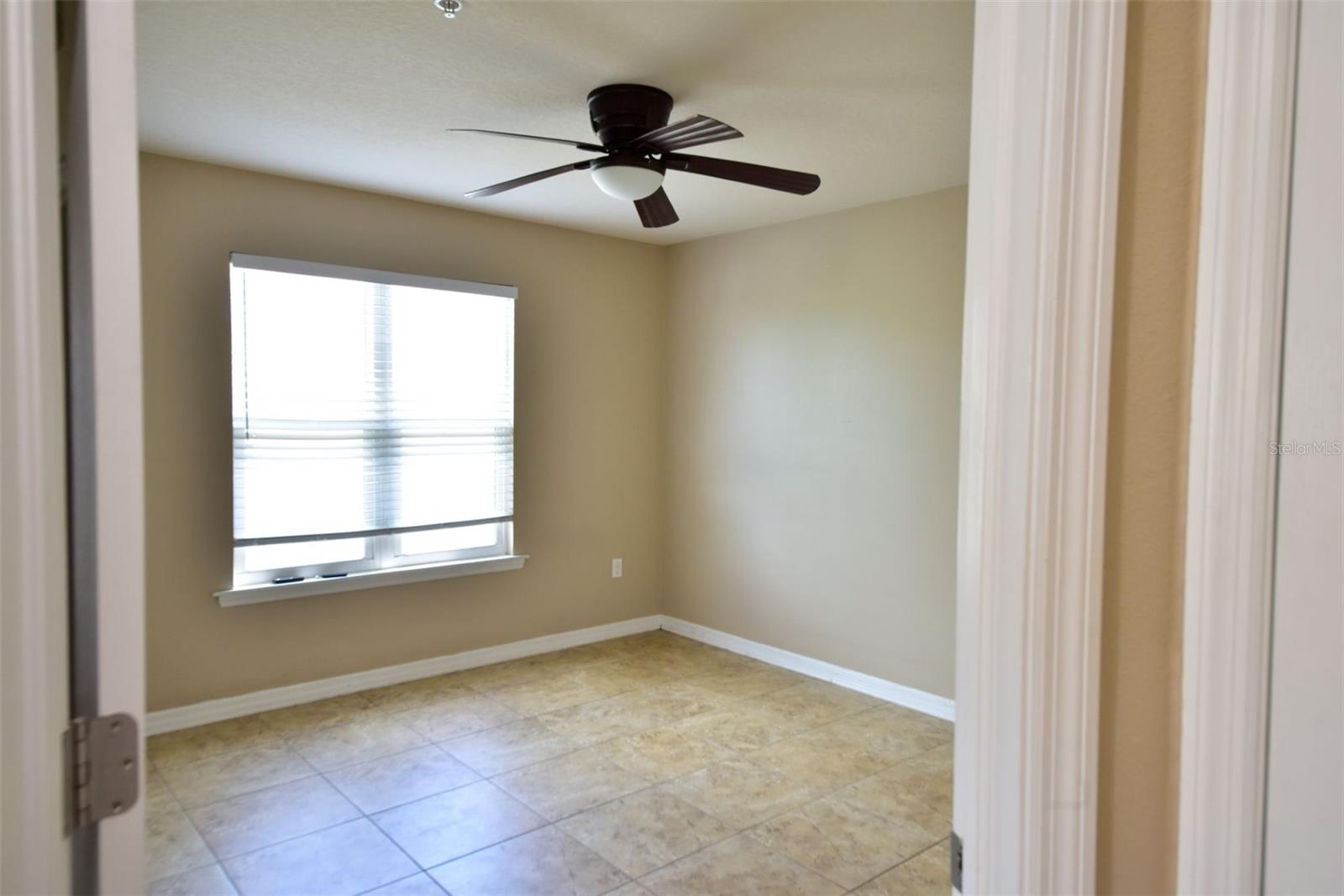 Image 24 of 37 For 6420 Banyan Boulevard 303