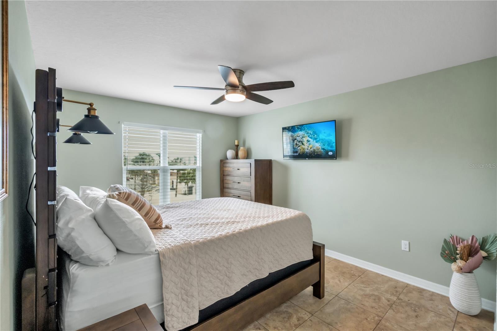 Image 27 of 37 For 6420 Banyan Boulevard 303