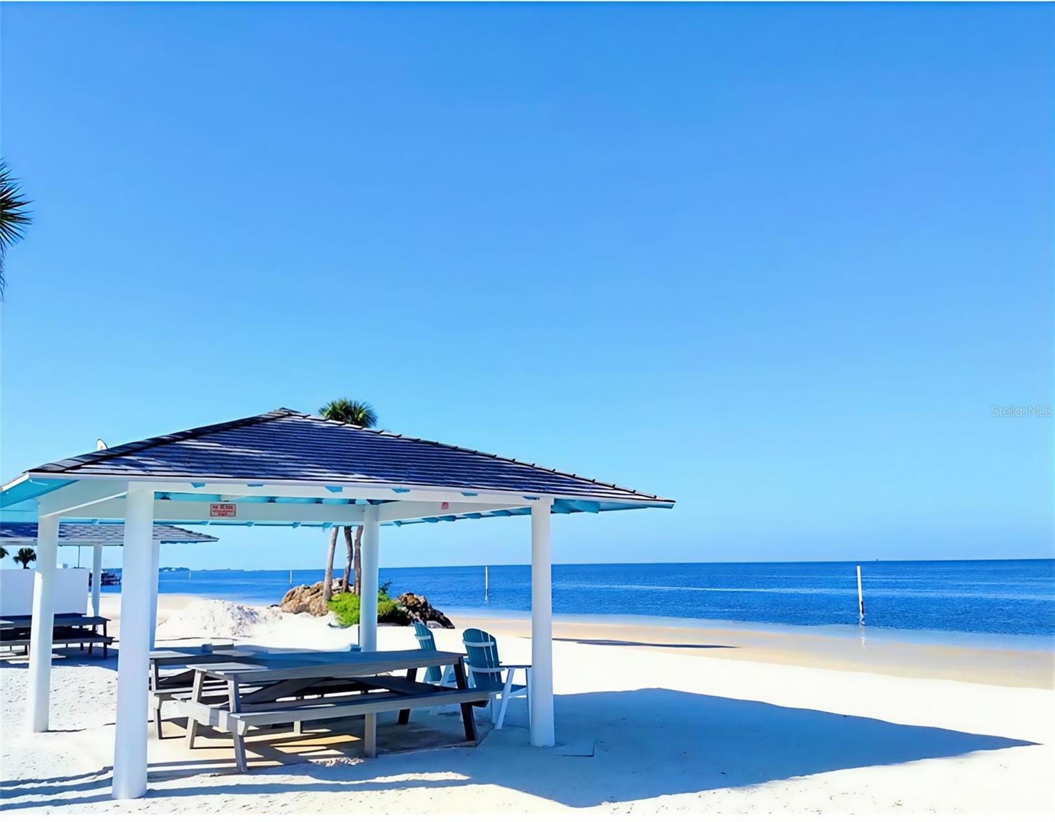 Image 35 of 37 For 6420 Banyan Boulevard 303