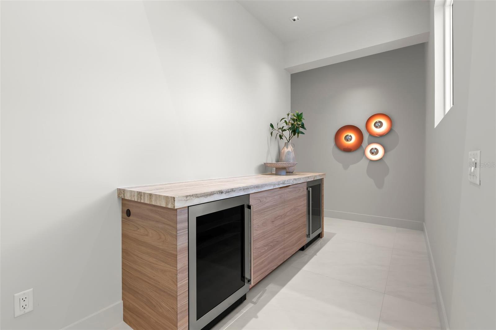 Image 31 of 66 For 150 51st Street N