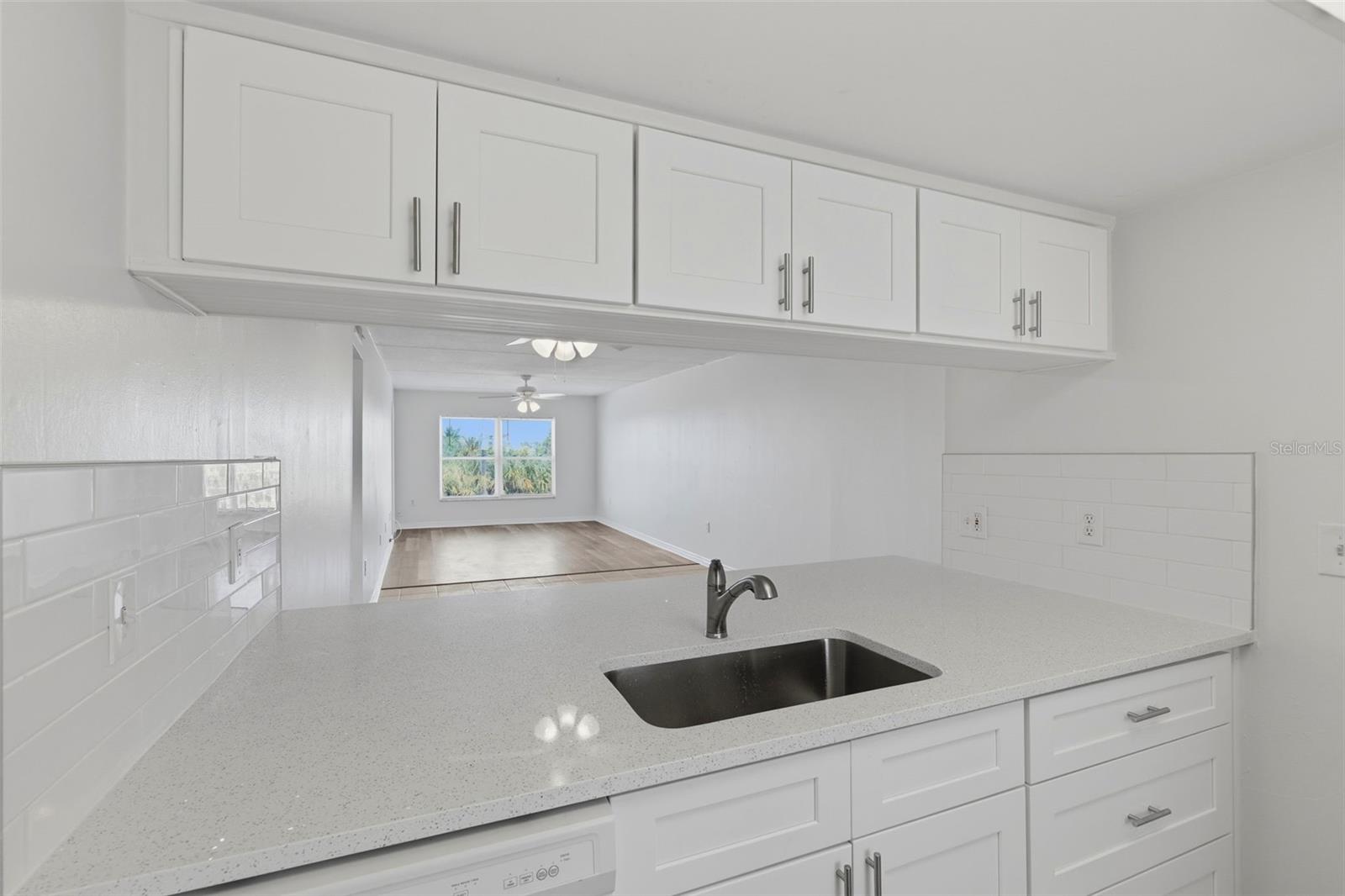 Image 22 of 34 For 12760 Indian Rocks Road 1065