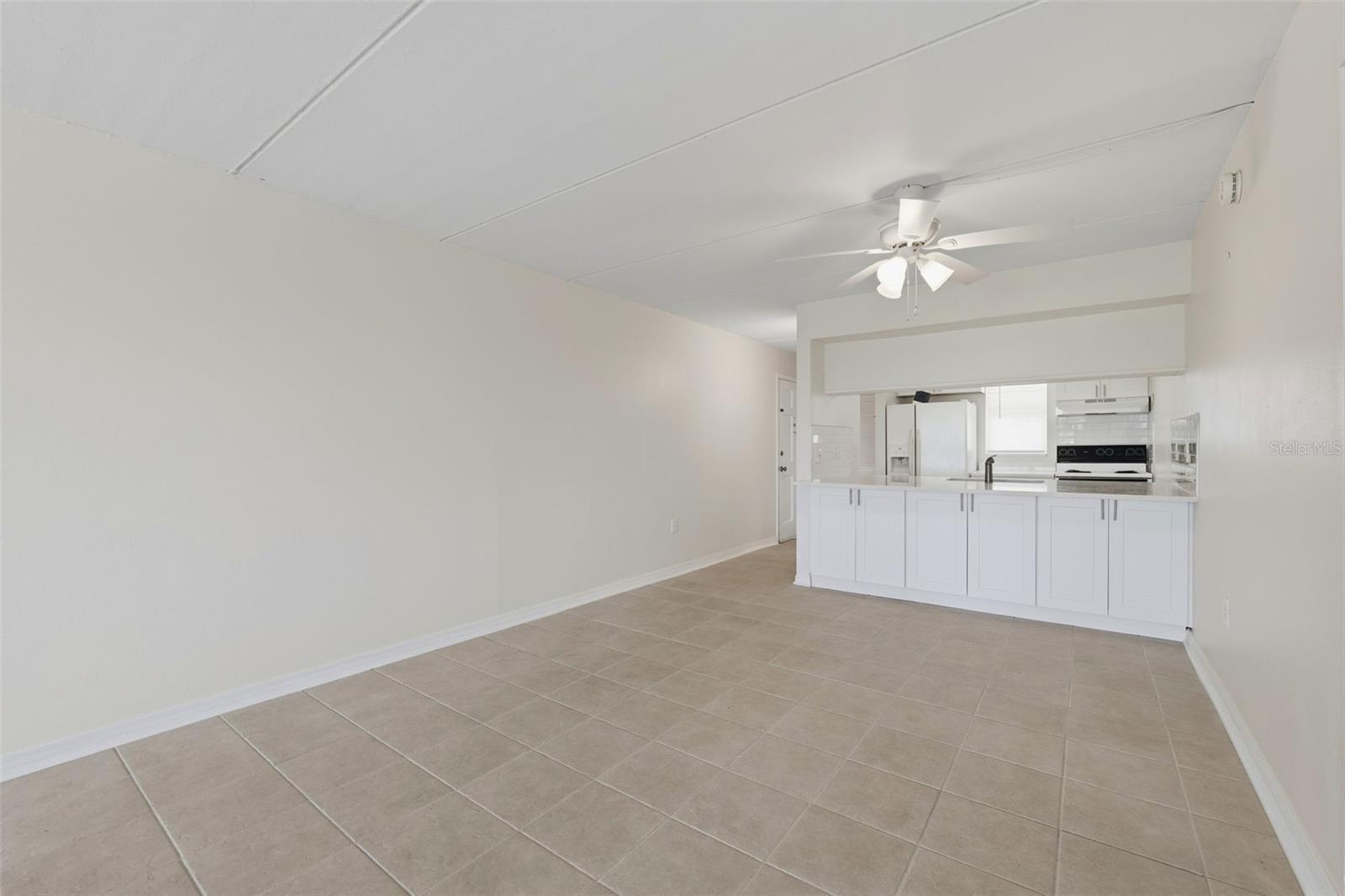 Image 23 of 34 For 12760 Indian Rocks Road 1065