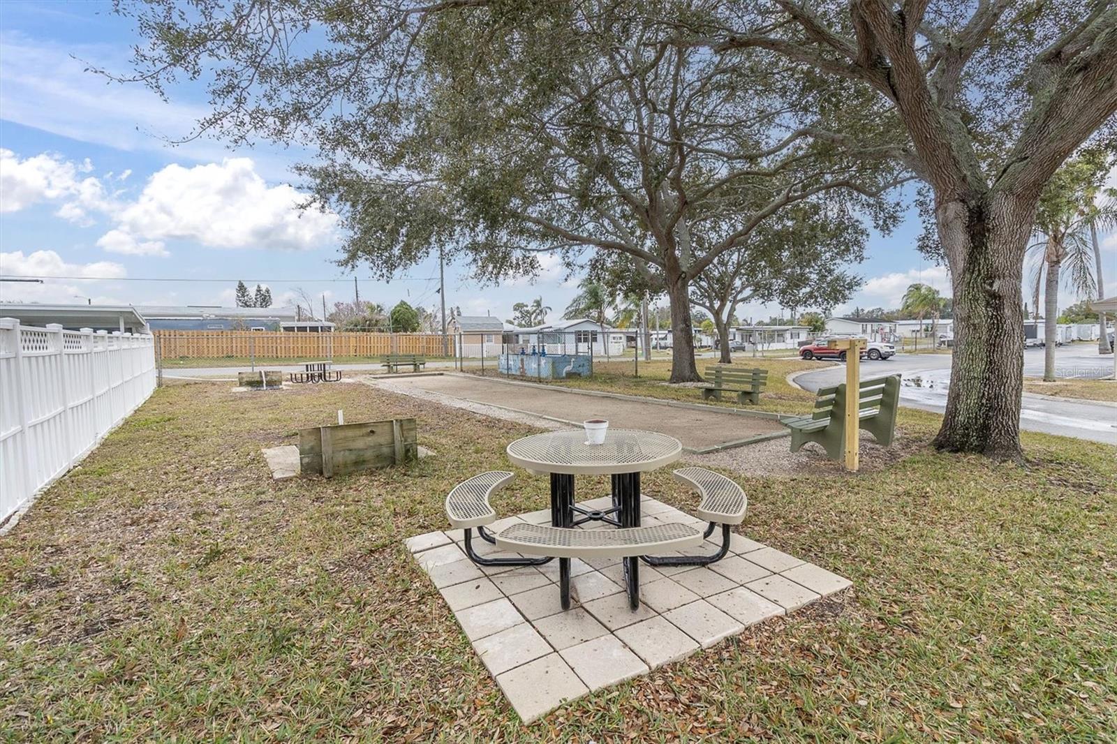 Image 15 of 27 For 4352 Tahitian Gardens Circle F