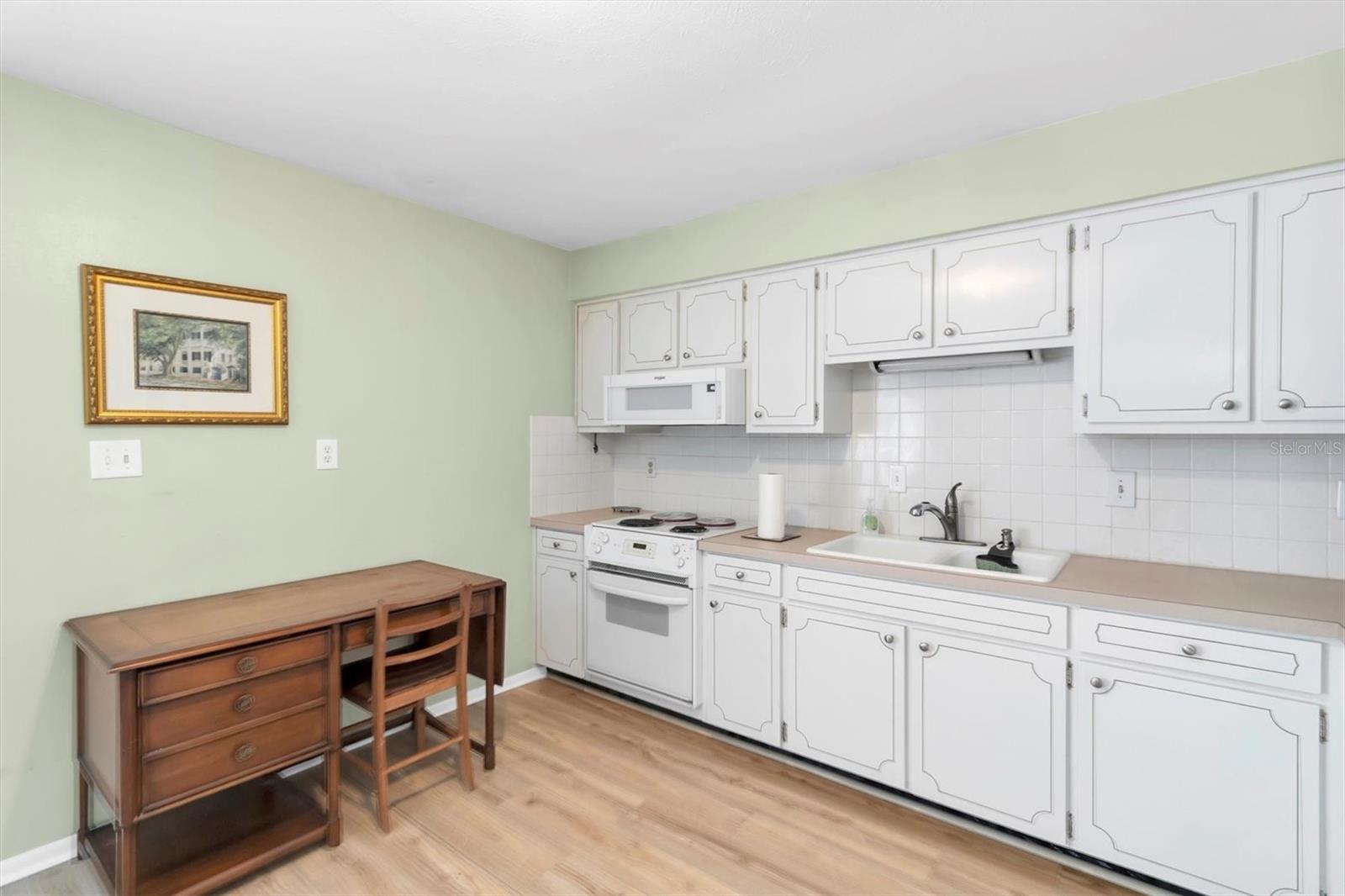 Image 5 of 27 For 4352 Tahitian Gardens Circle F