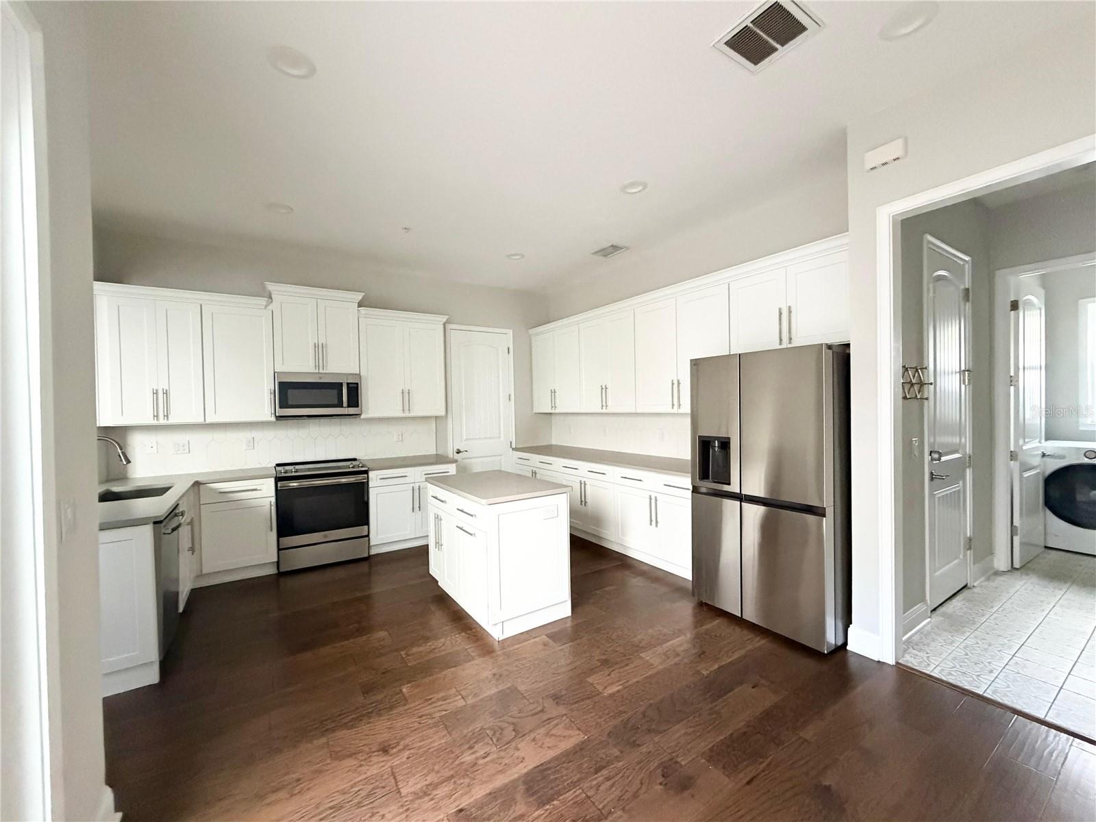 Image 4 of 21 For 4606 Fig Street 2