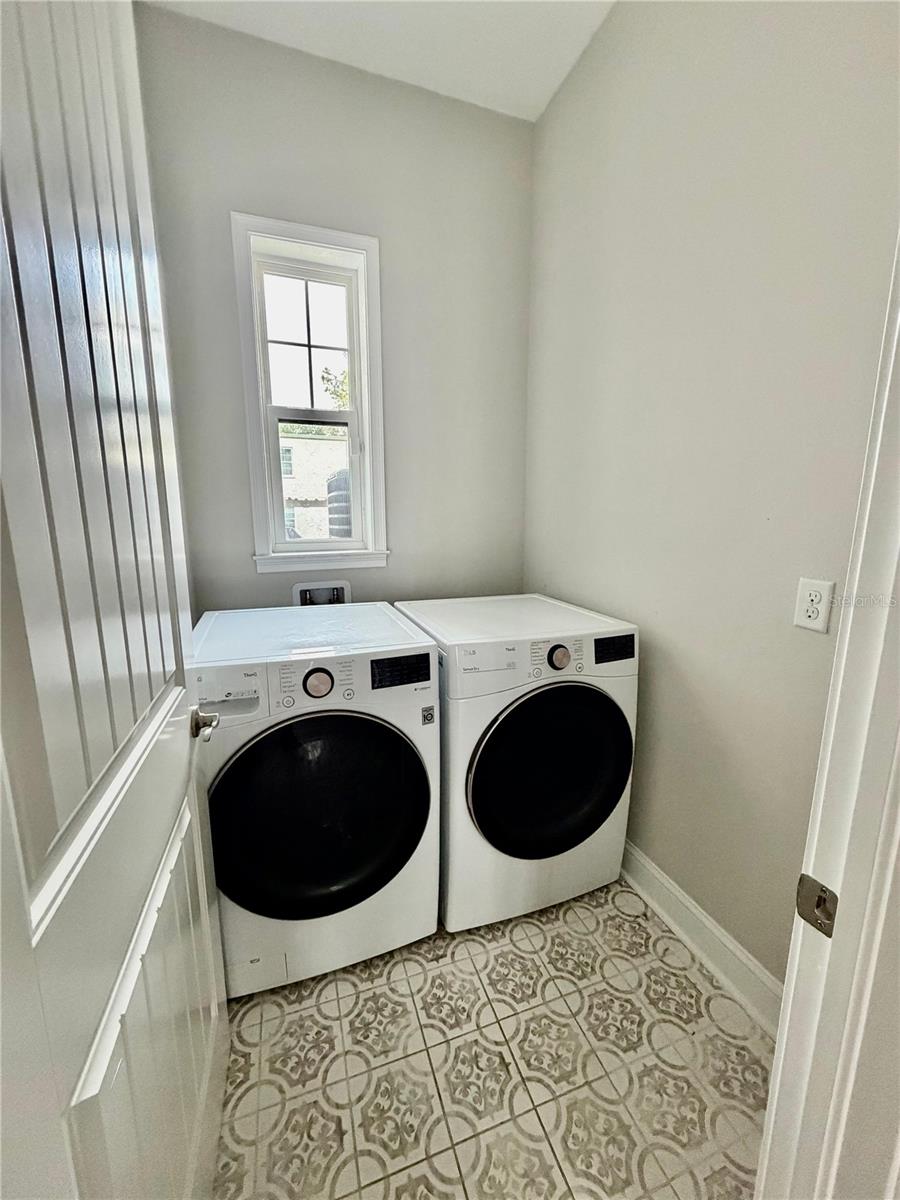 Image 6 of 21 For 4606 Fig Street 2