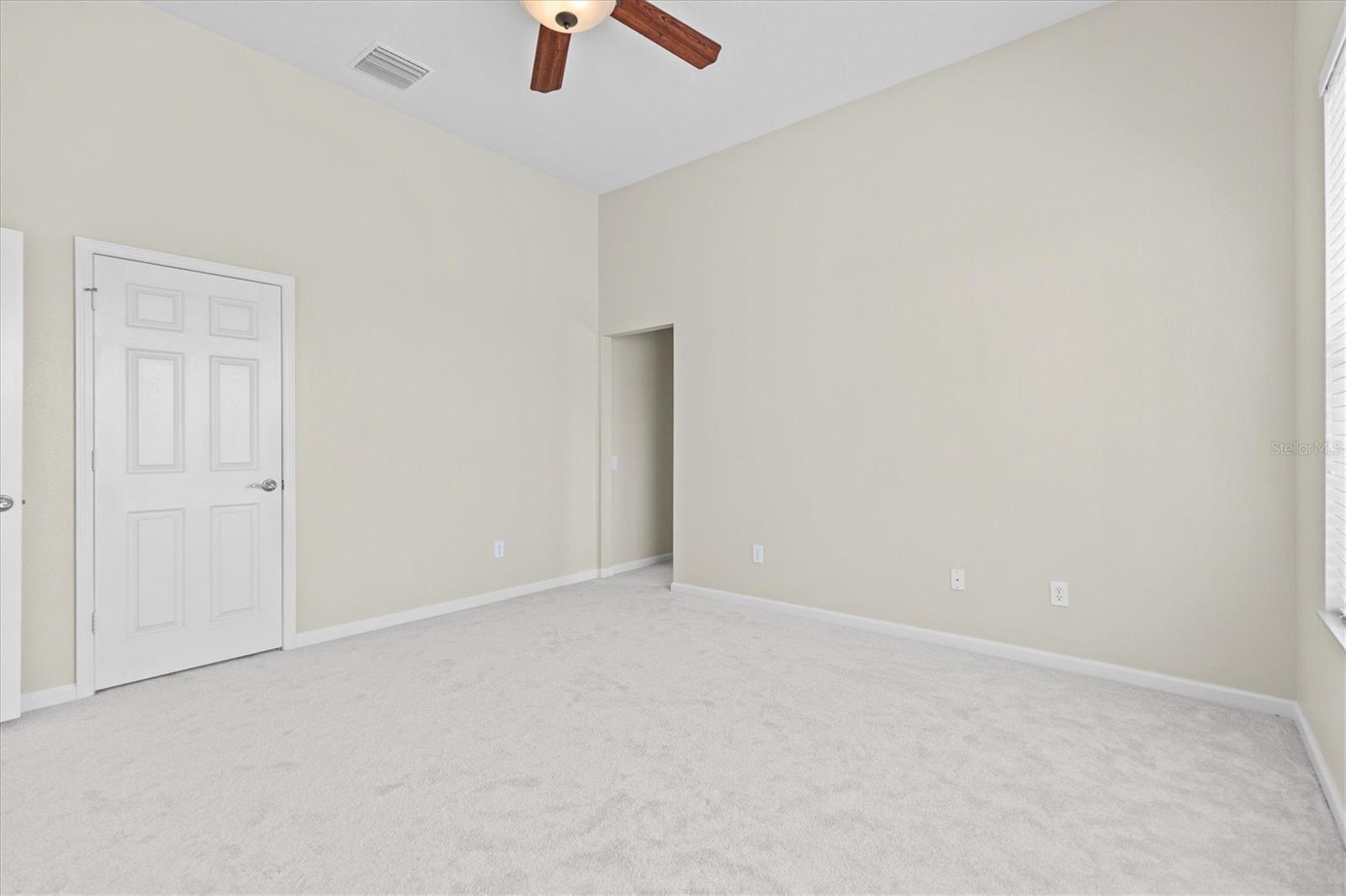 Image 20 of 54 For 601 Nodding Shade Drive