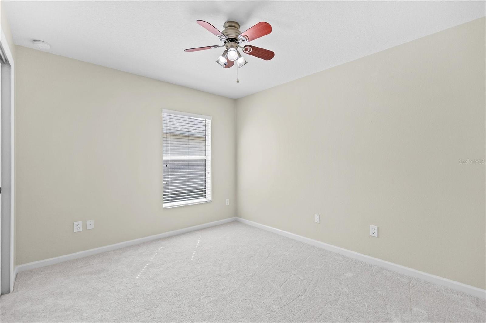 Image 29 of 54 For 601 Nodding Shade Drive