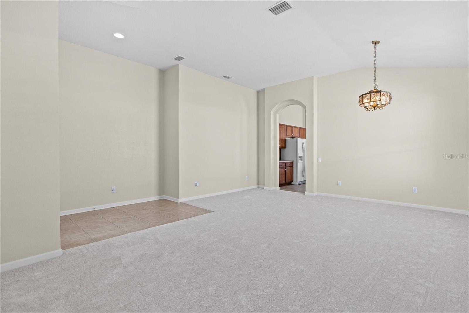 Image 7 of 54 For 601 Nodding Shade Drive