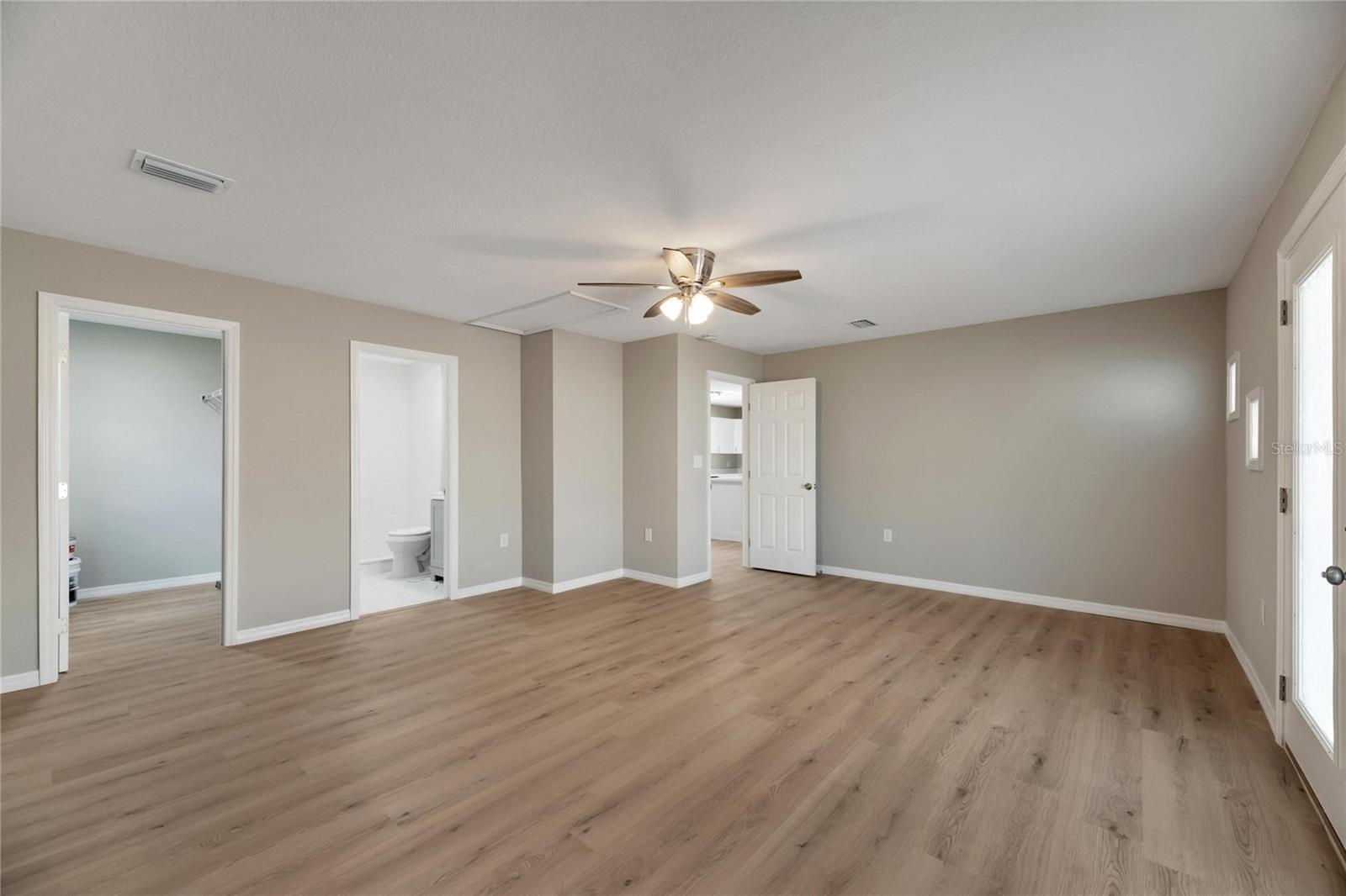 Image 25 of 63 For 660 Flamingo Drive