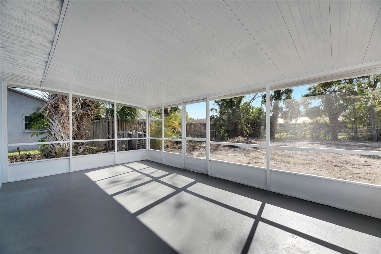 Image 39 of 63 For 660 Flamingo Drive