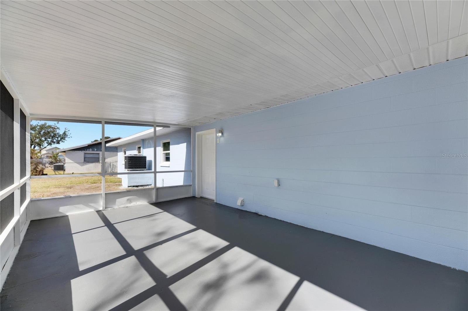 Image 41 of 63 For 660 Flamingo Drive