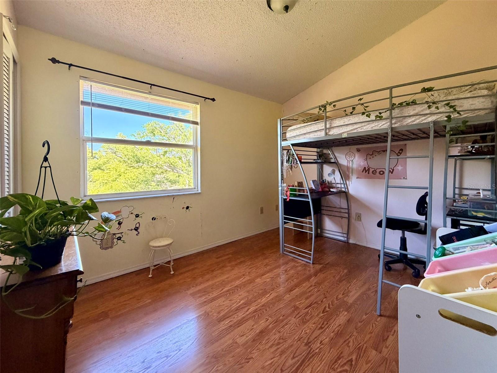 Image 13 of 39 For 1001 Brigadoon Drive