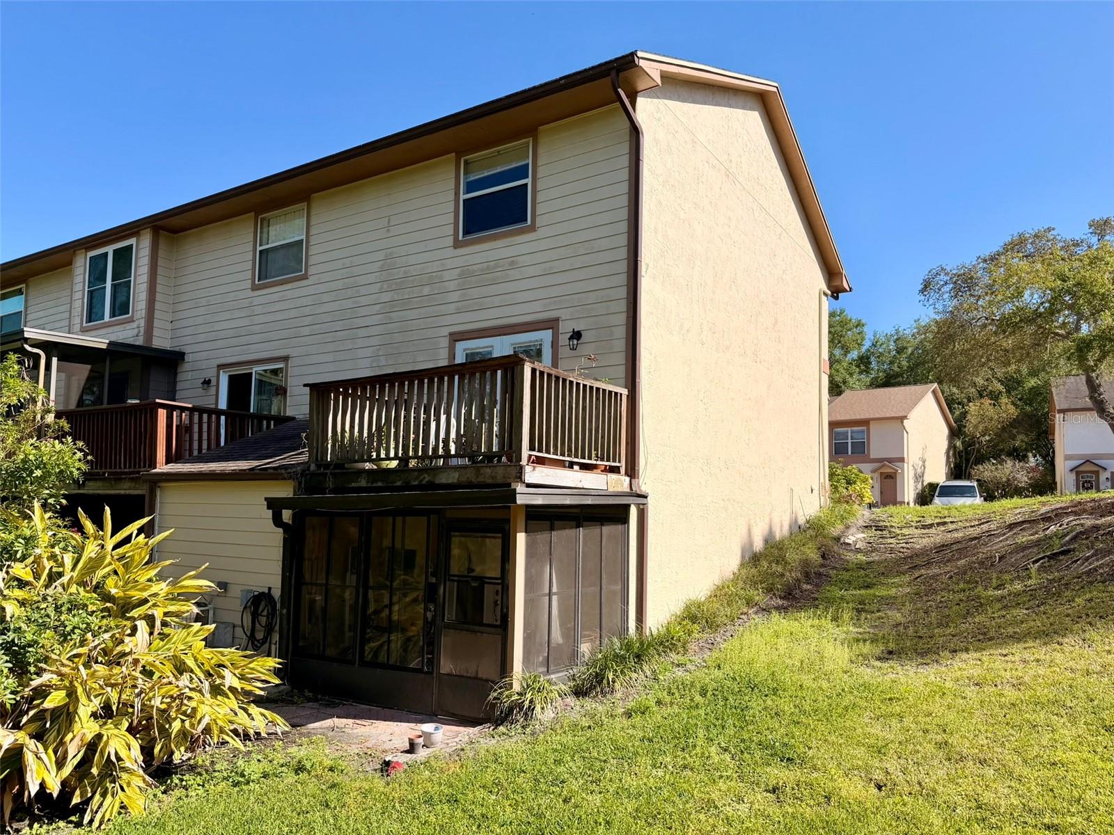 Image 24 of 39 For 1001 Brigadoon Drive