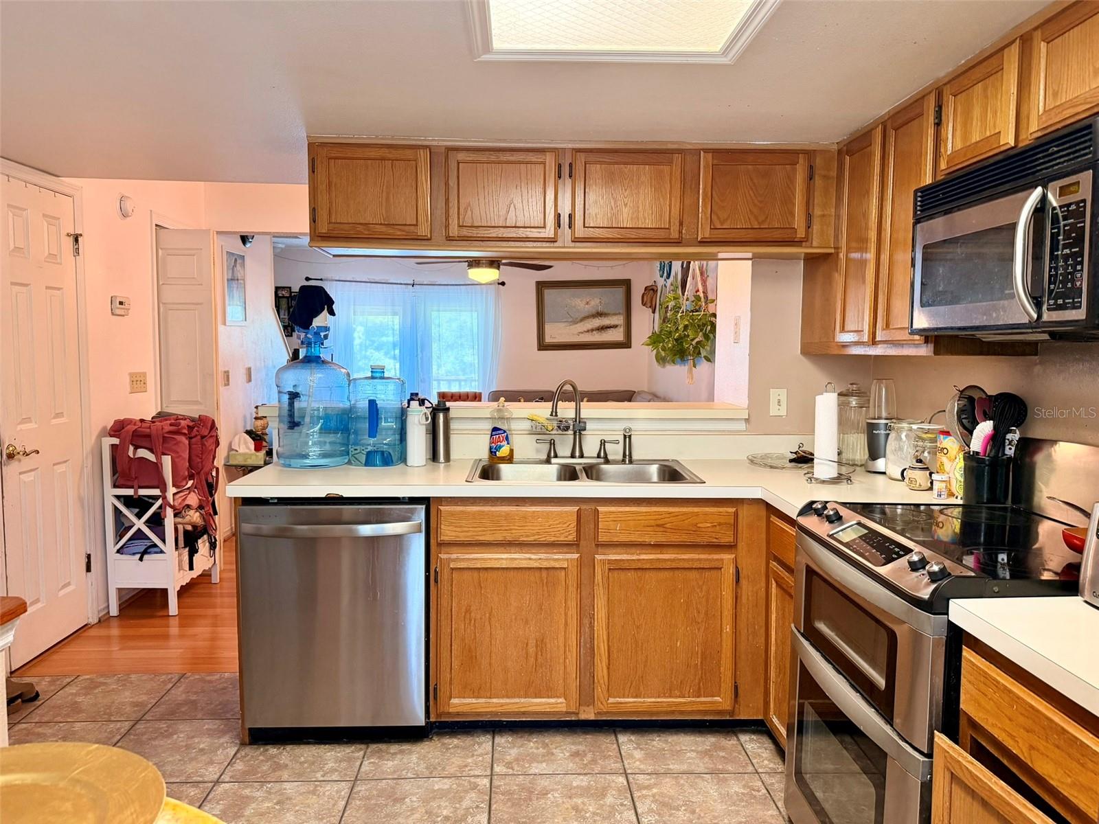 Image 4 of 39 For 1001 Brigadoon Drive