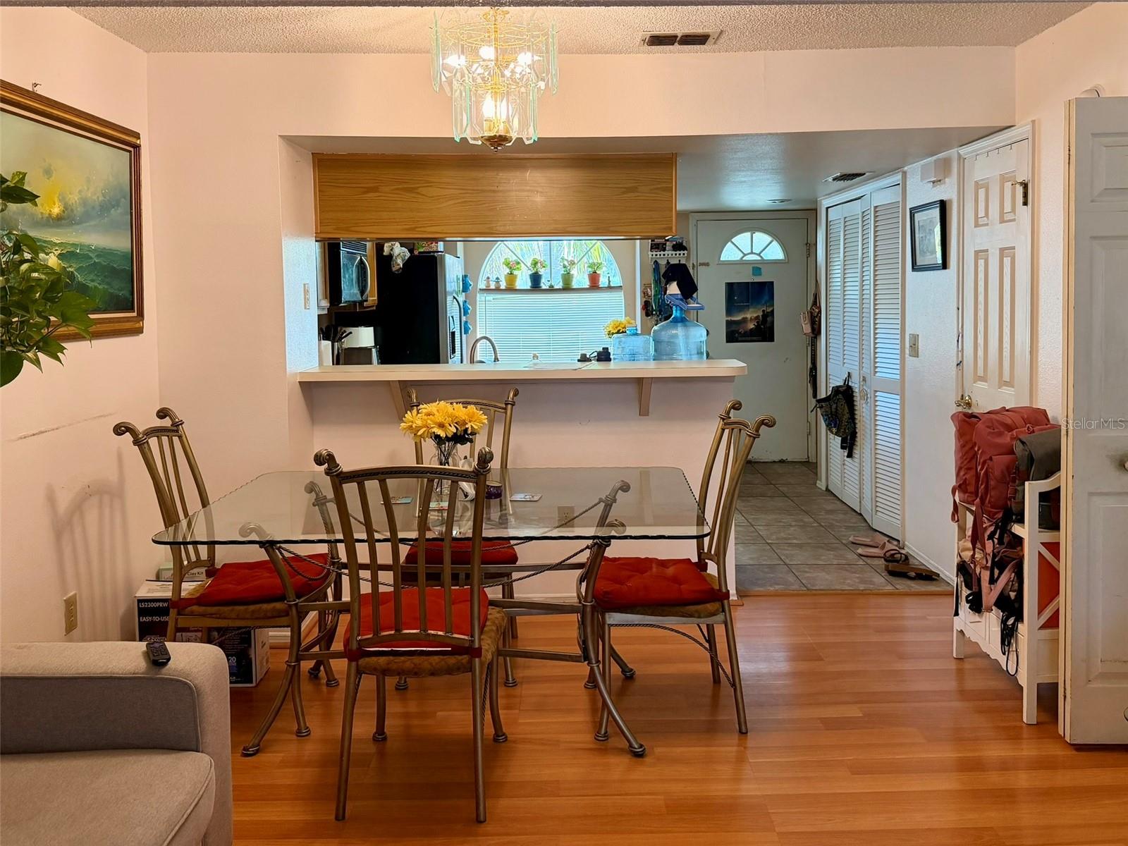 Image 7 of 39 For 1001 Brigadoon Drive