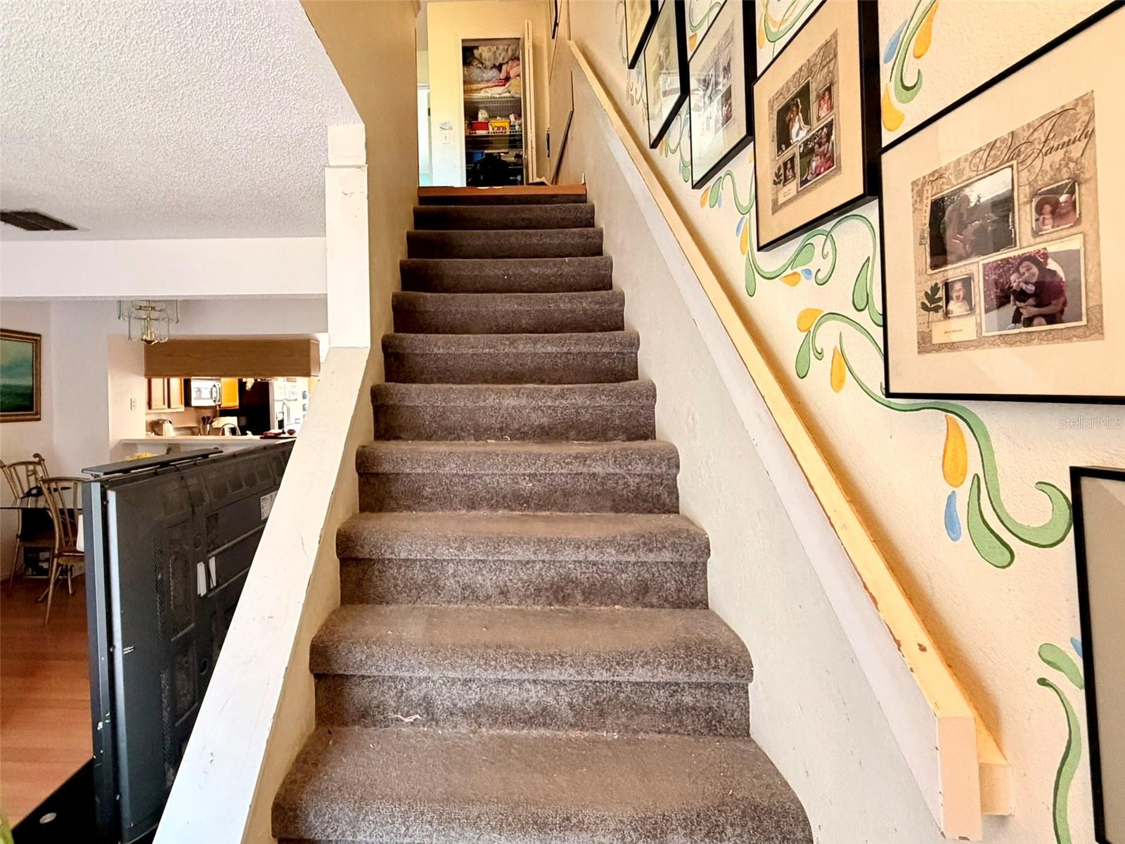 Image 8 of 39 For 1001 Brigadoon Drive