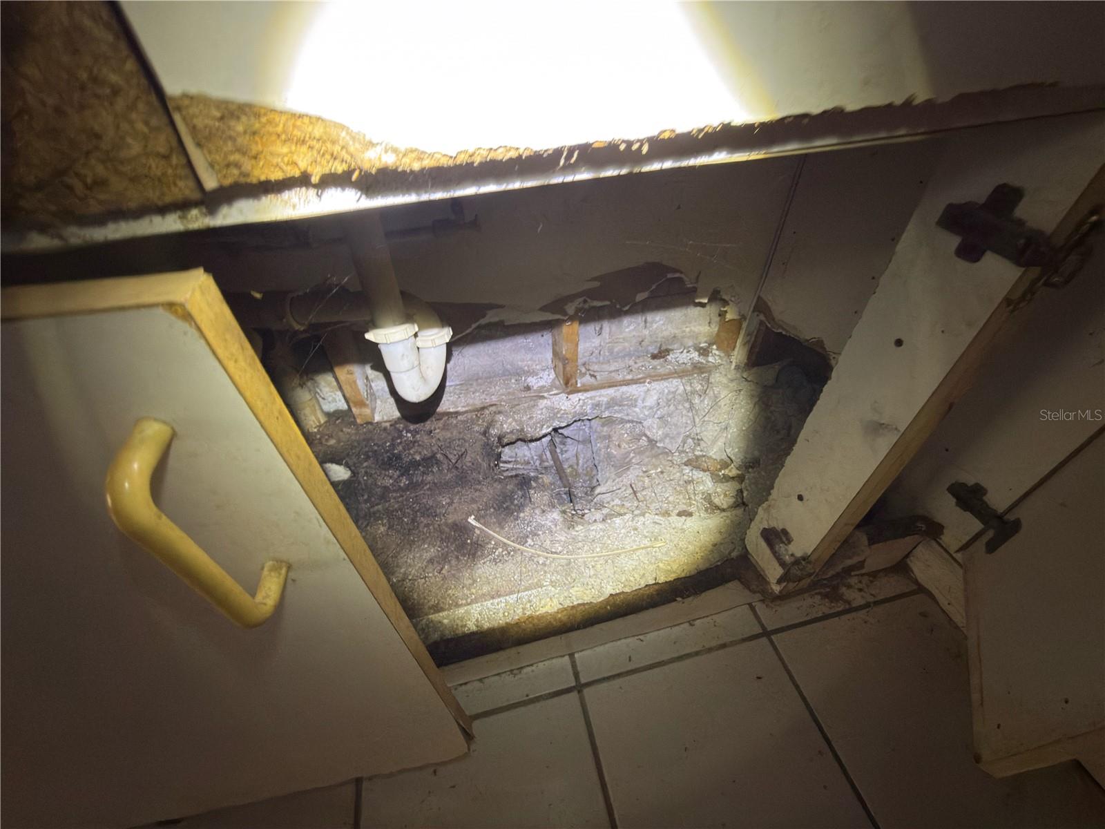 Image 22 of 38 For 7720 Arezzo Avenue