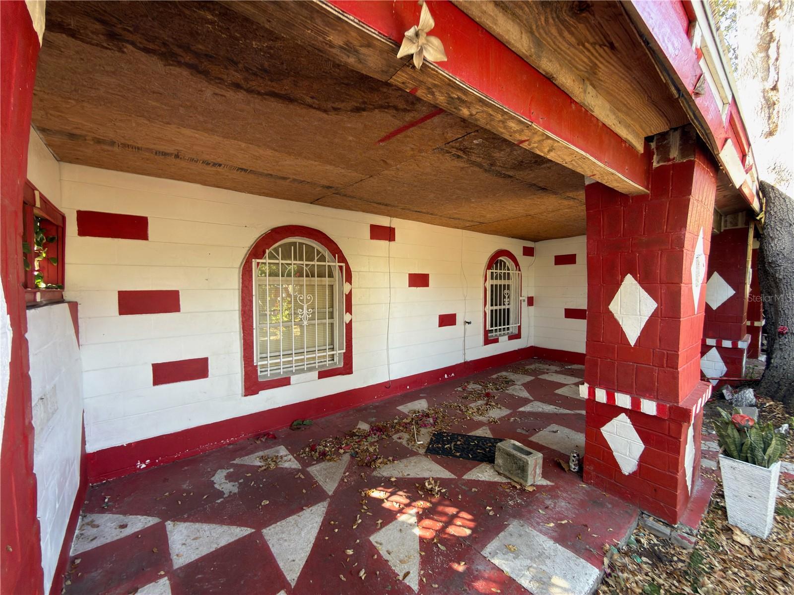 Image 3 of 38 For 7720 Arezzo Avenue