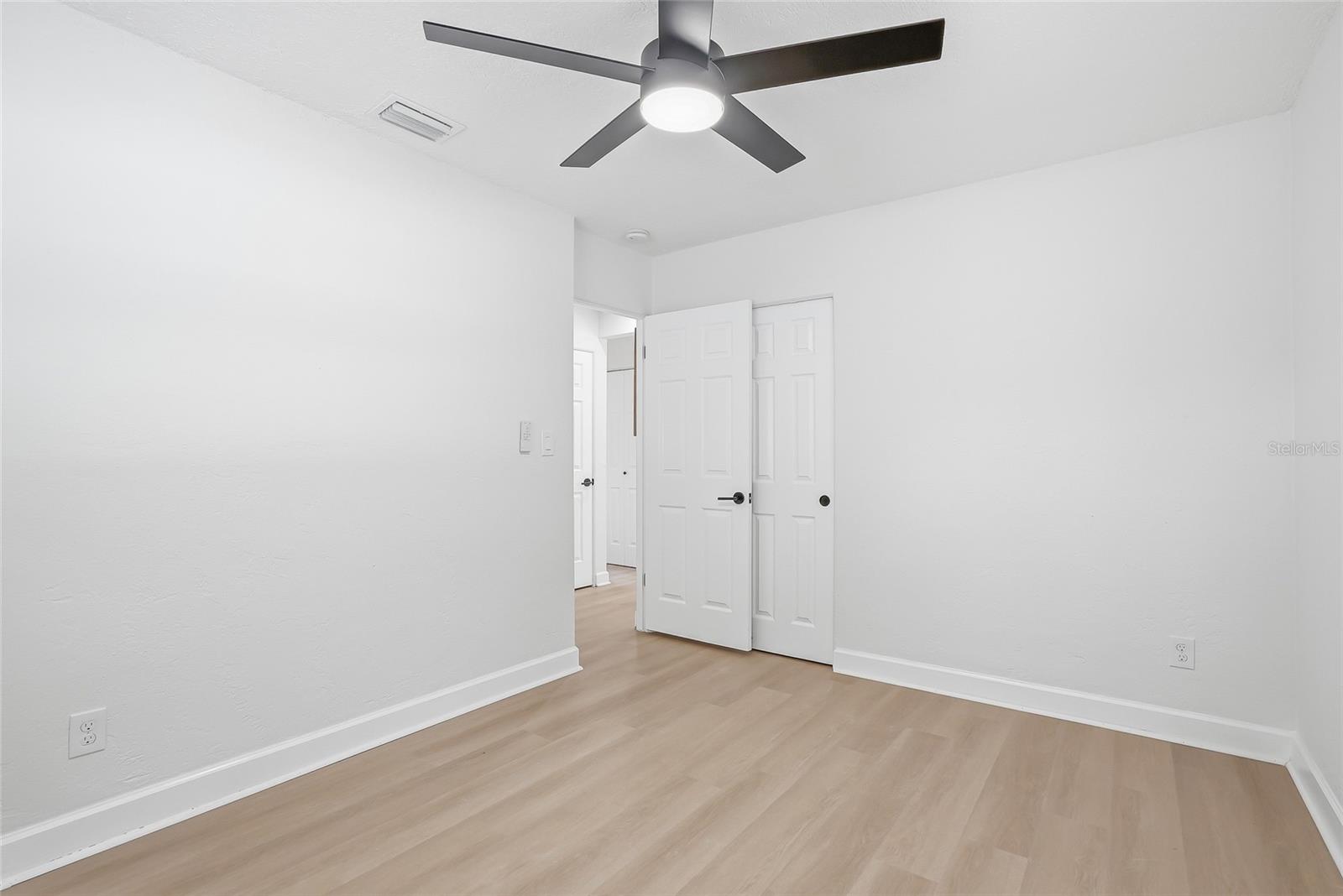 Image 27 of 43 For 4909 Zion Street