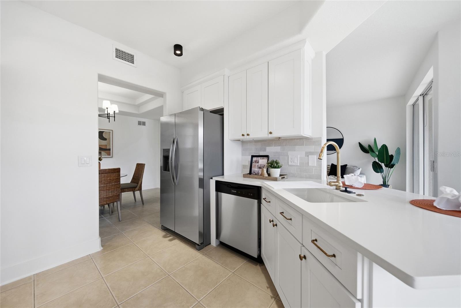 Image 4 of 25 For 7084 Prosperity Circle 1102