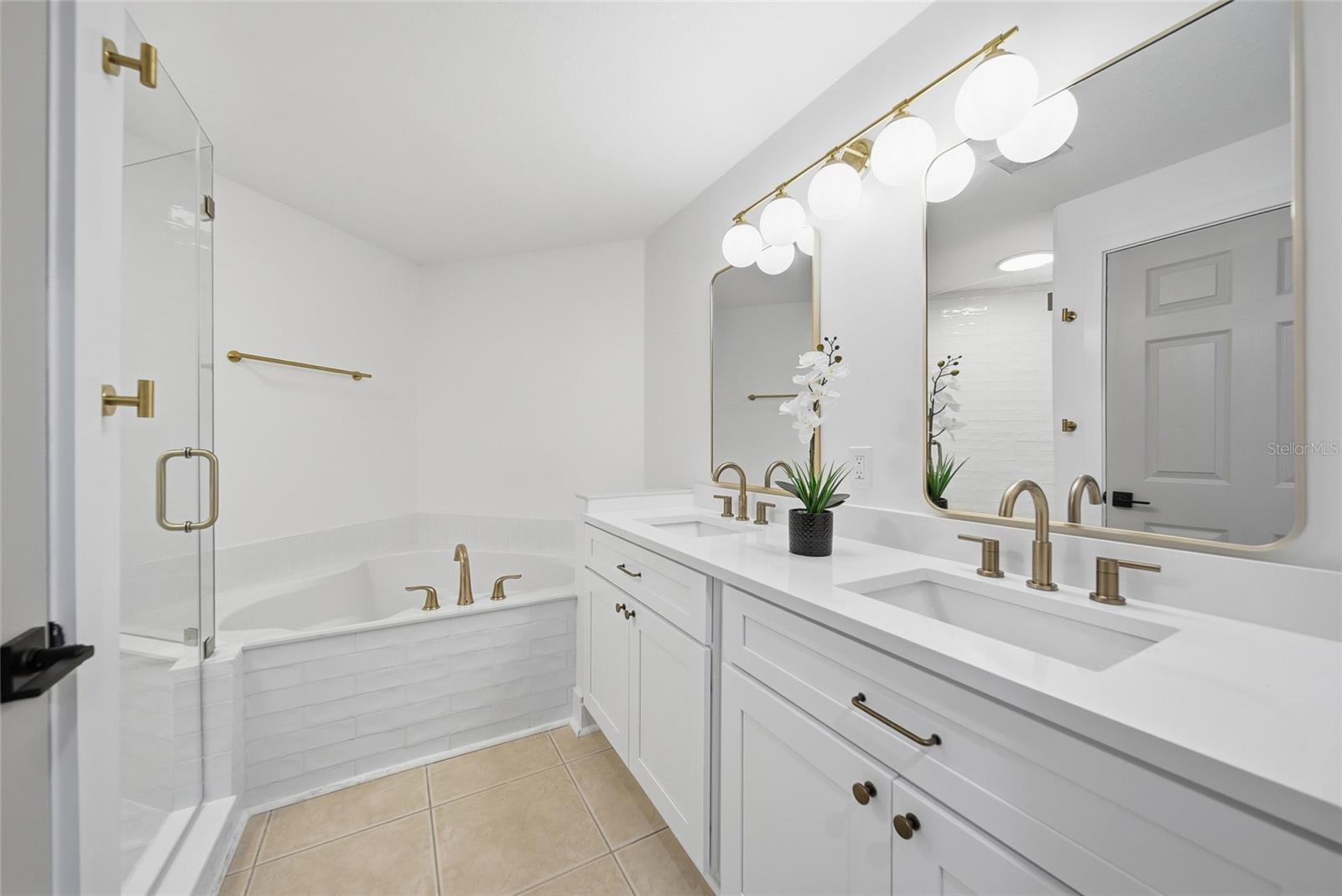 Image 7 of 25 For 7084 Prosperity Circle 1102