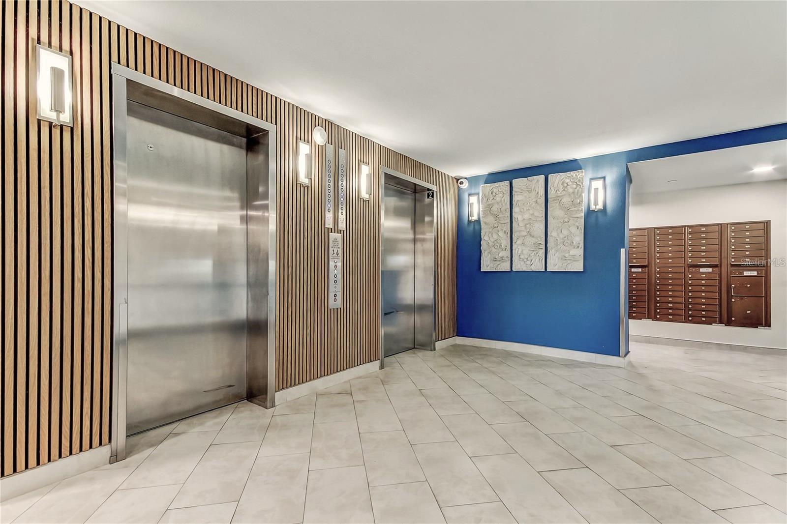 Image 30 of 43 For 690 Island Way 307