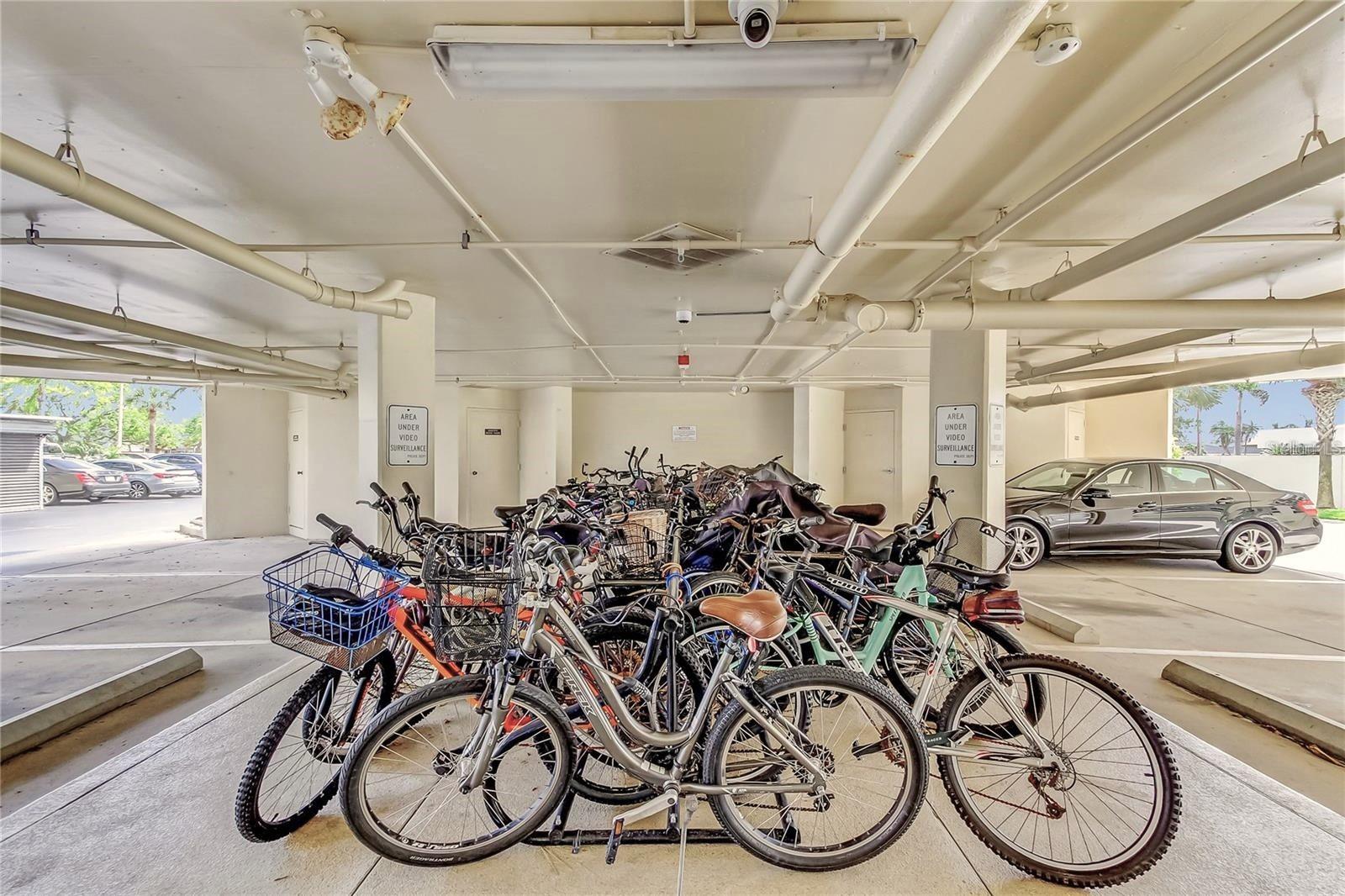 Image 41 of 43 For 690 Island Way 307