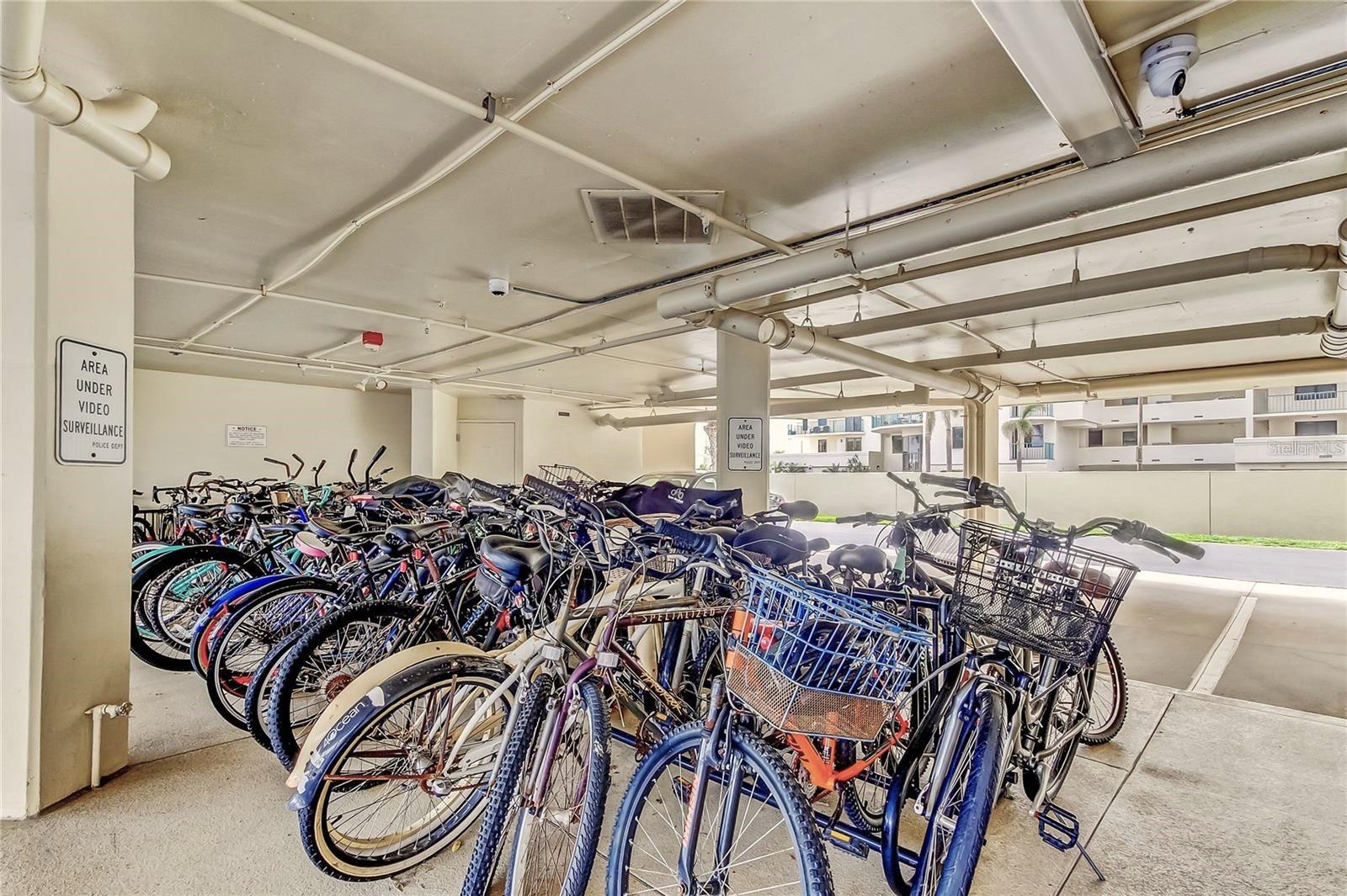 Image 42 of 43 For 690 Island Way 307