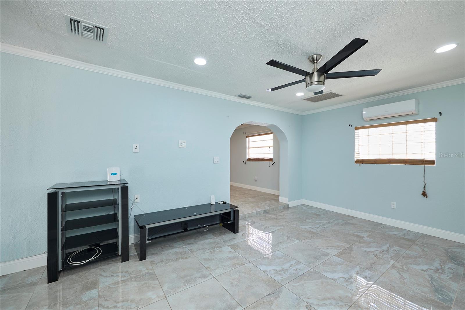 Image 15 of 36 For 6804 Hubert Avenue