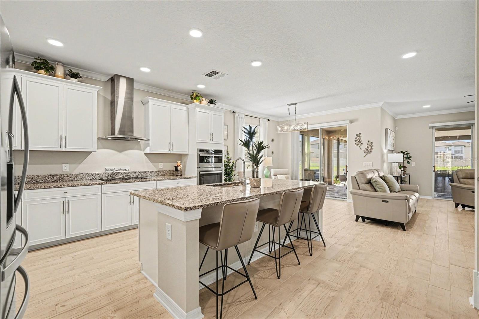 Image 10 of 42 For 4902 Eagle Rock Drive