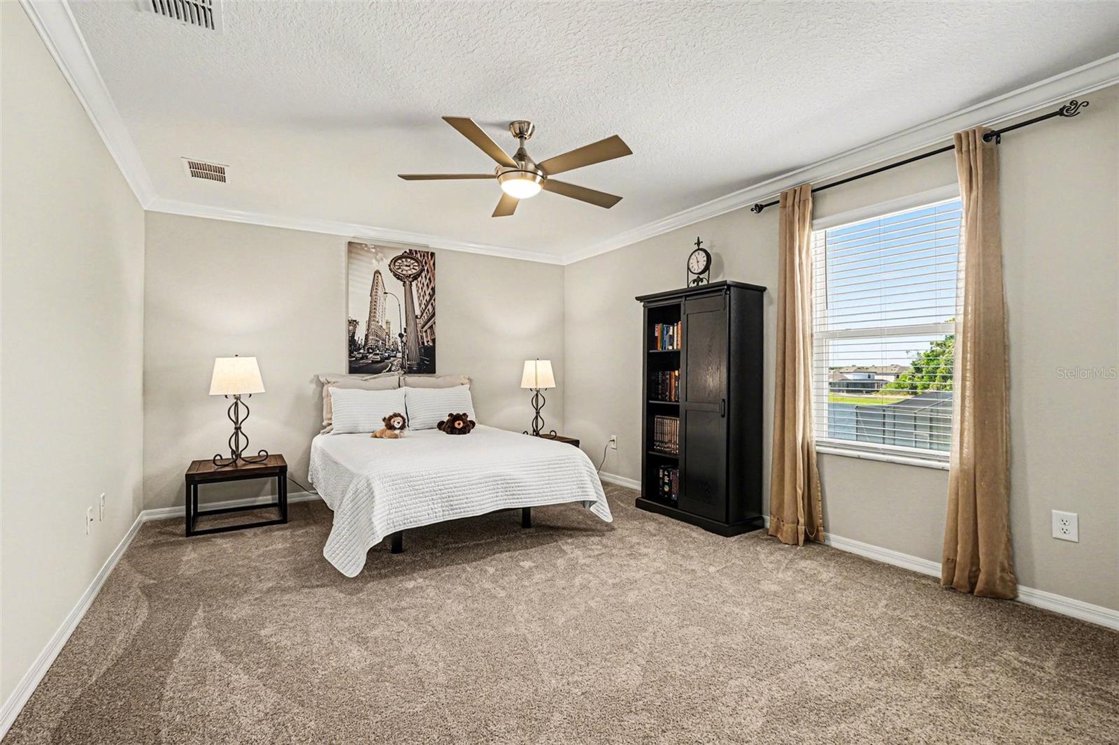 Image 17 of 42 For 4902 Eagle Rock Drive