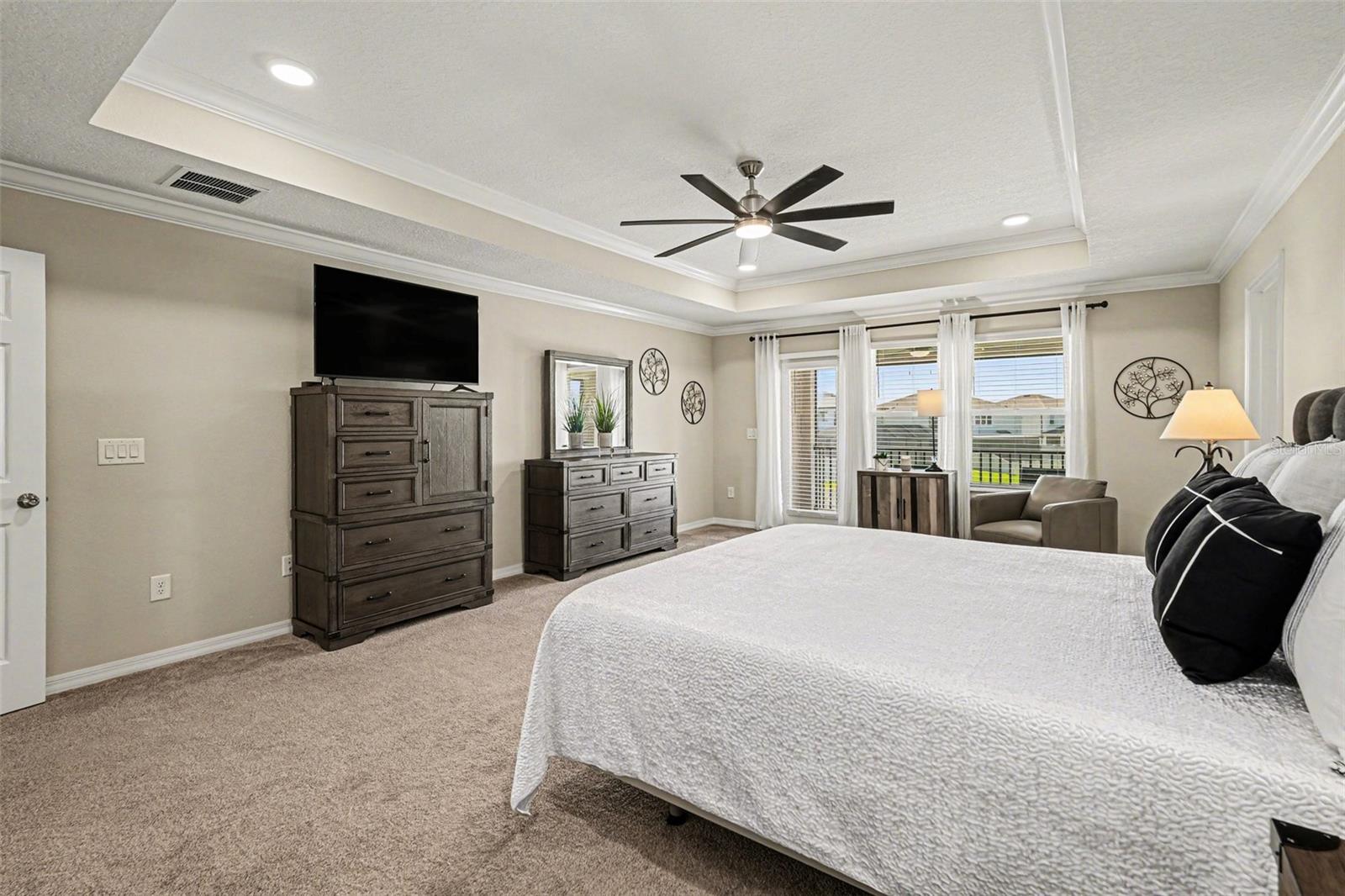 Image 21 of 42 For 4902 Eagle Rock Drive