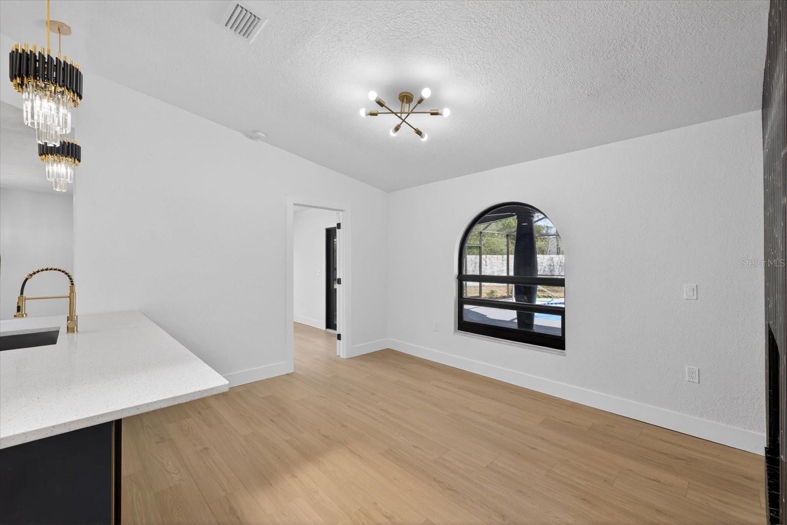 Image 22 of 67 For 8169 Berkeley Manor Boulevard