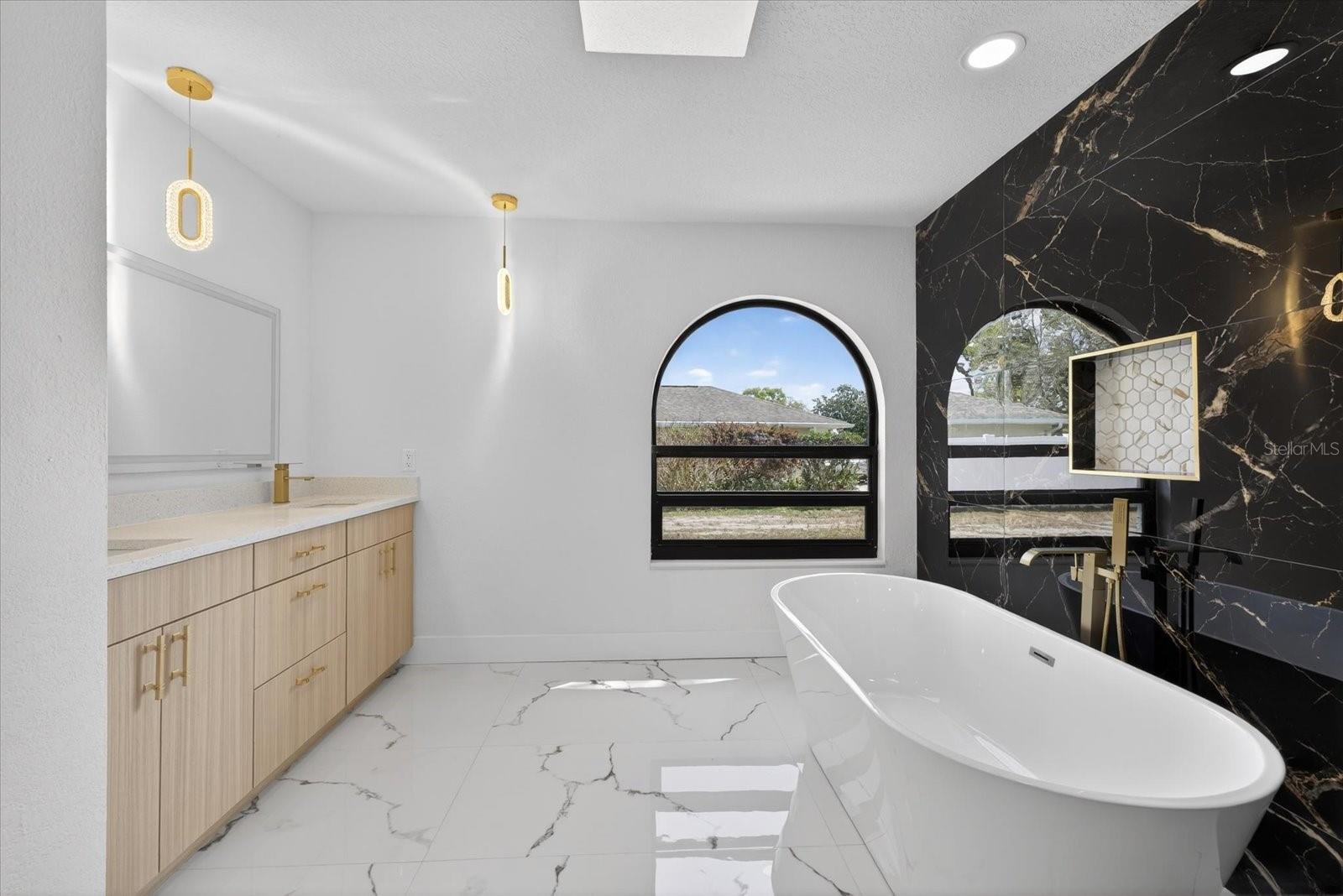 Image 33 of 67 For 8169 Berkeley Manor Boulevard