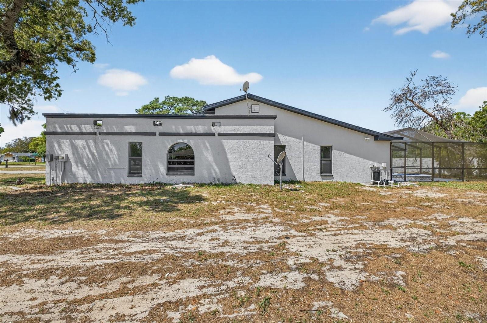 Image 9 of 67 For 8169 Berkeley Manor Boulevard