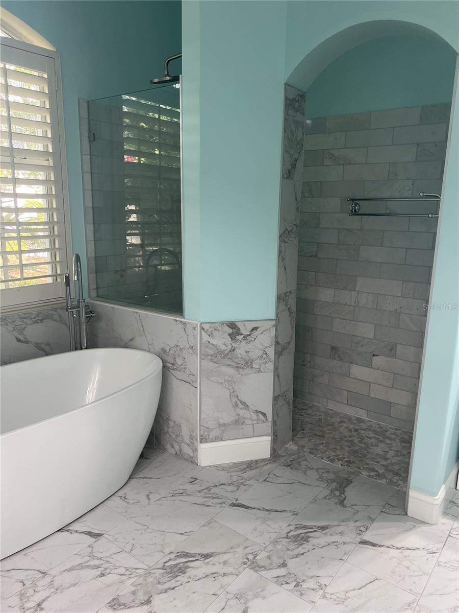 Image 11 of 29 For 360 Cedarbrook Court