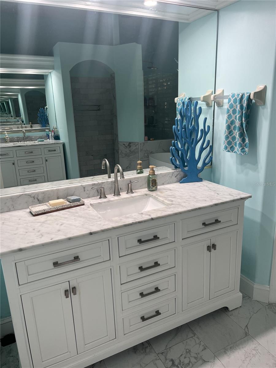 Image 12 of 29 For 360 Cedarbrook Court