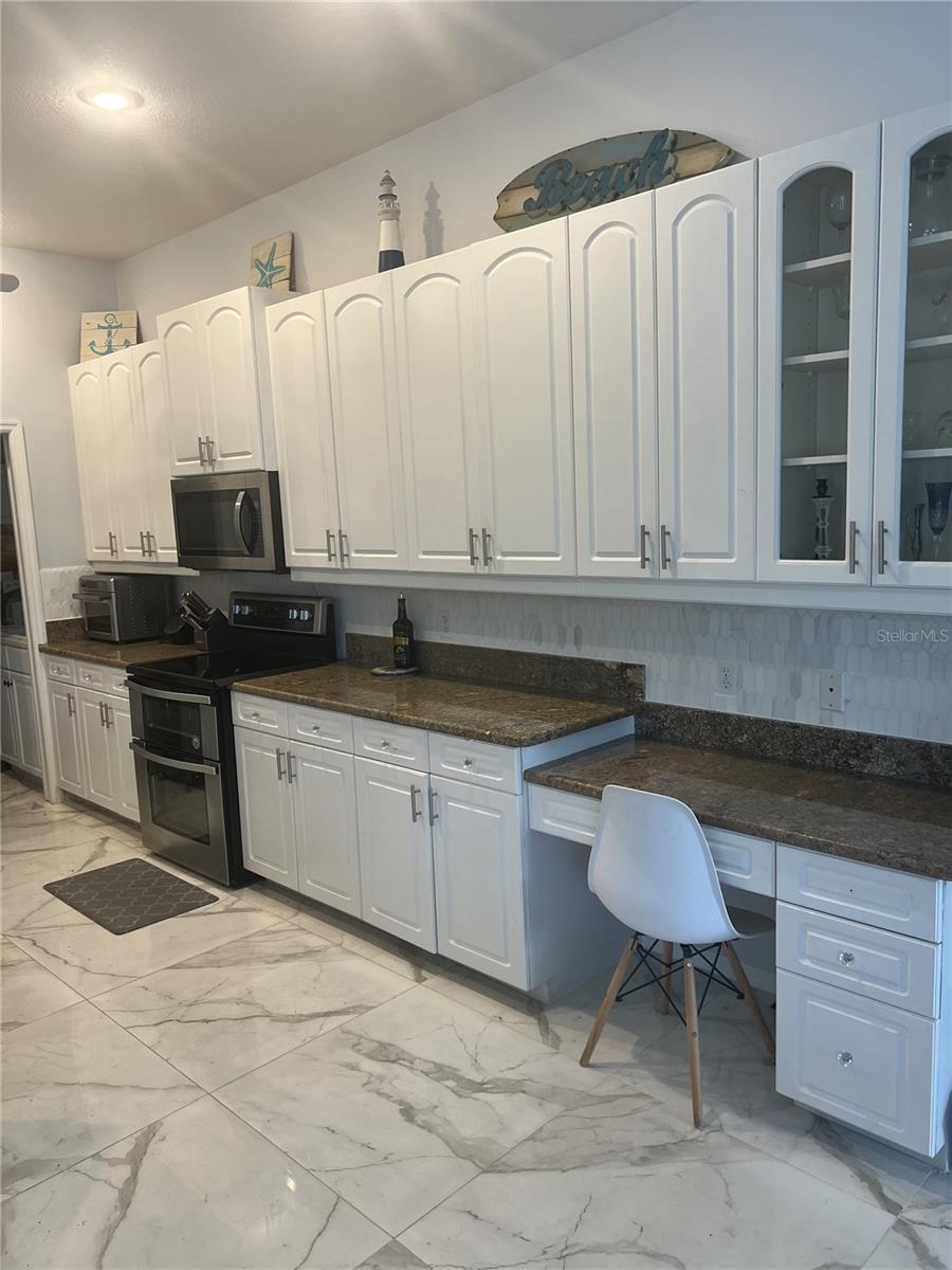 Image 23 of 29 For 360 Cedarbrook Court