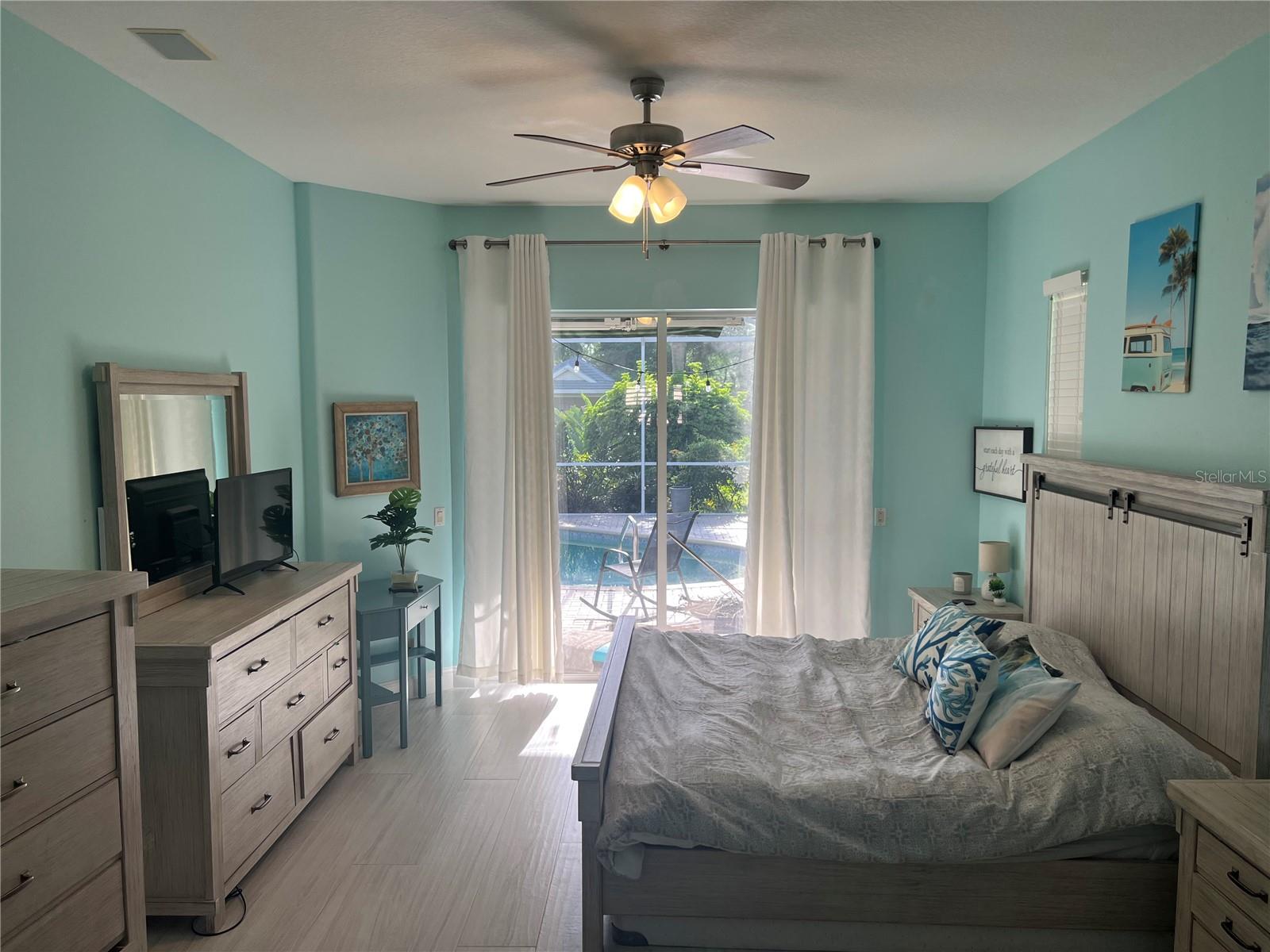 Image 8 of 29 For 360 Cedarbrook Court