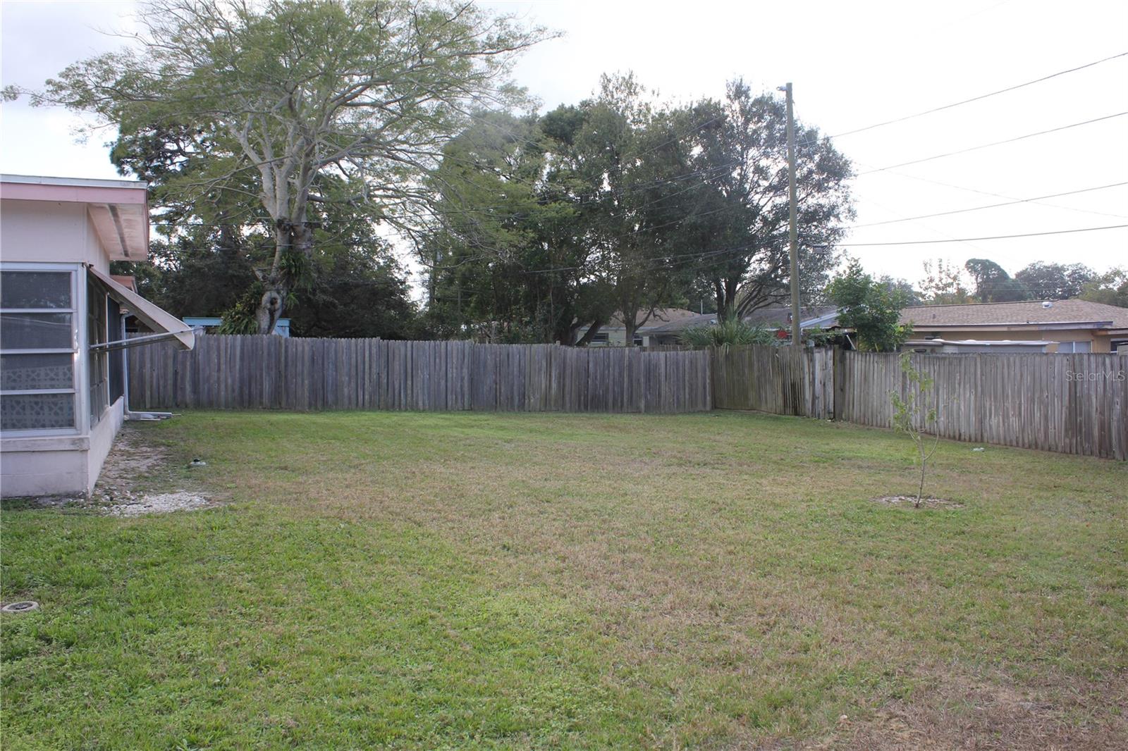 Image 14 of 21 For 2025 Pine Ridge Drive