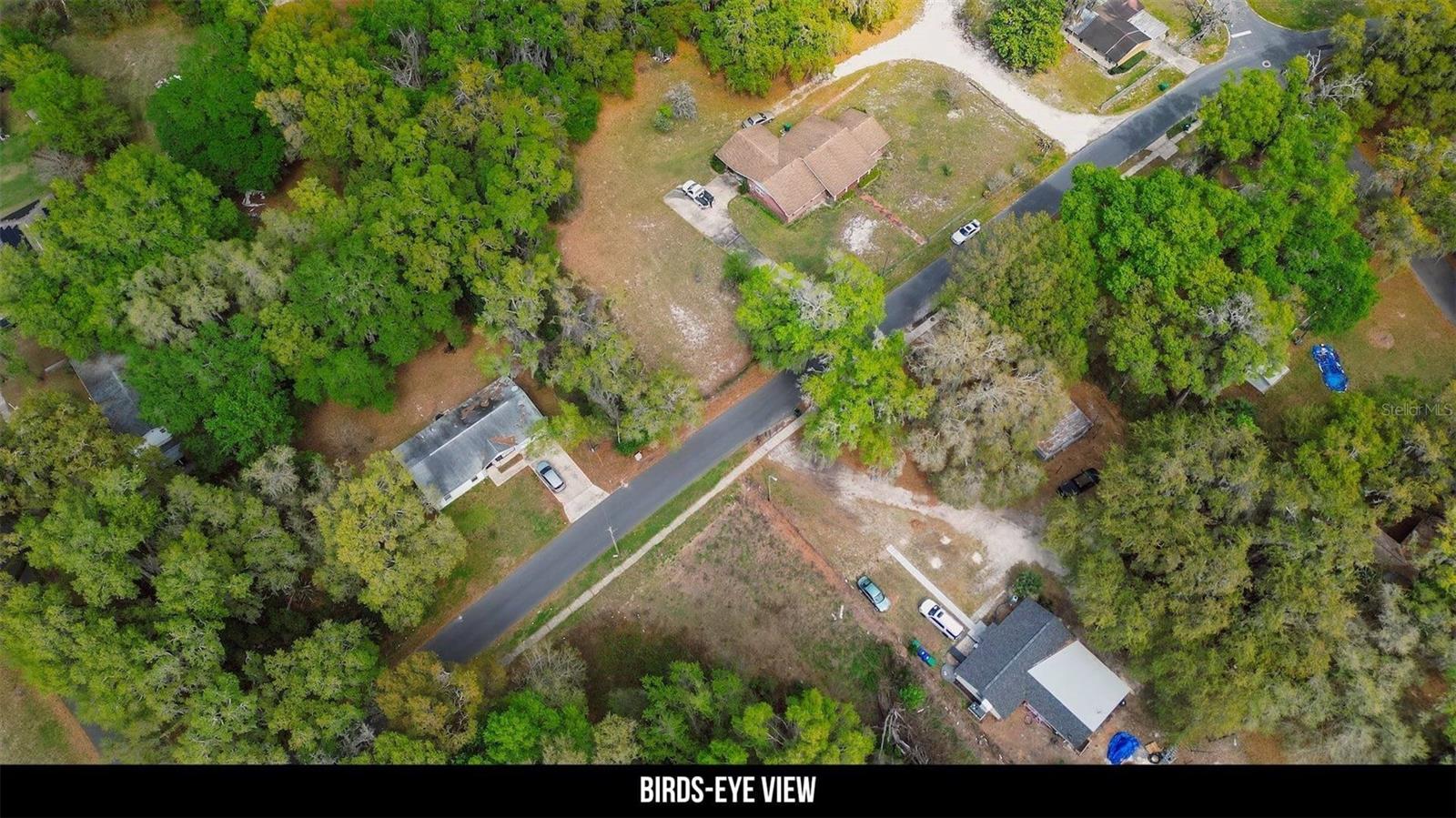 Image 18 of 46 For  Oak St  