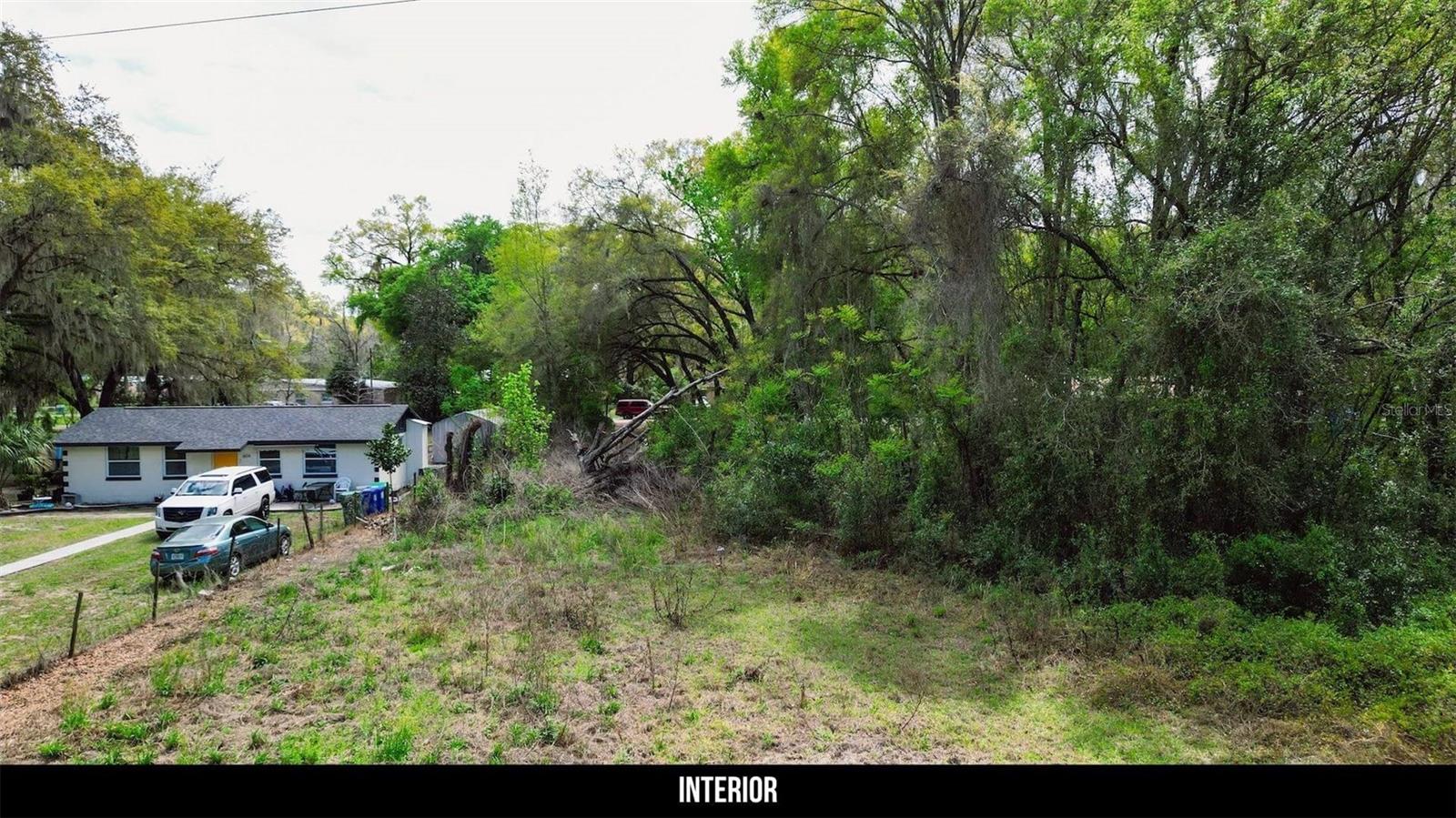 Image 22 of 46 For  Oak St  