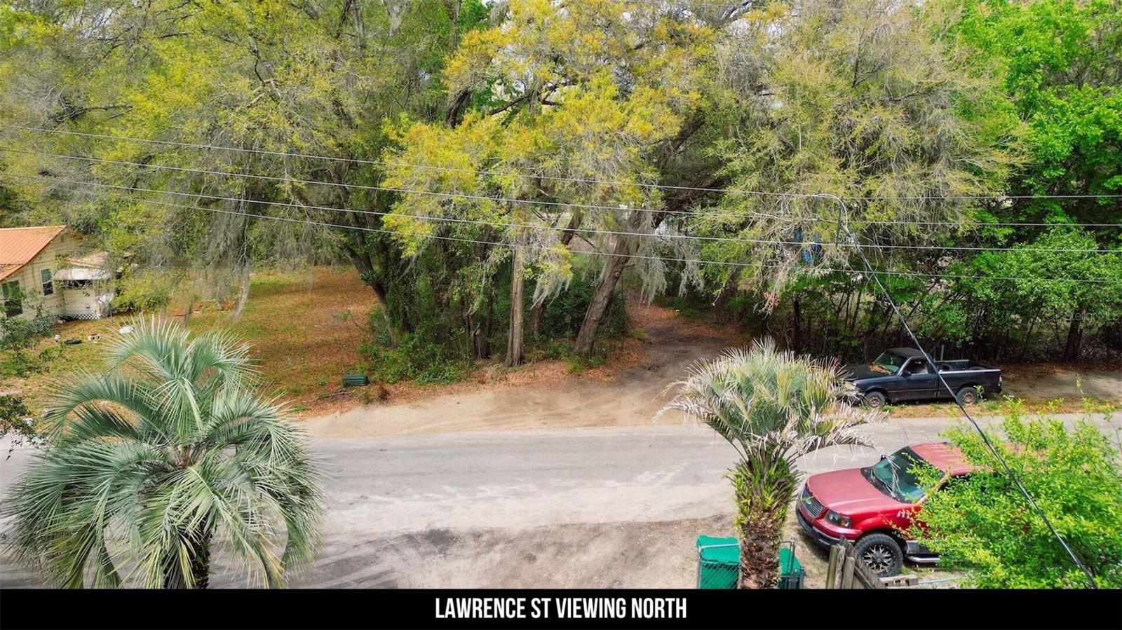 Image 28 of 46 For  Oak St  