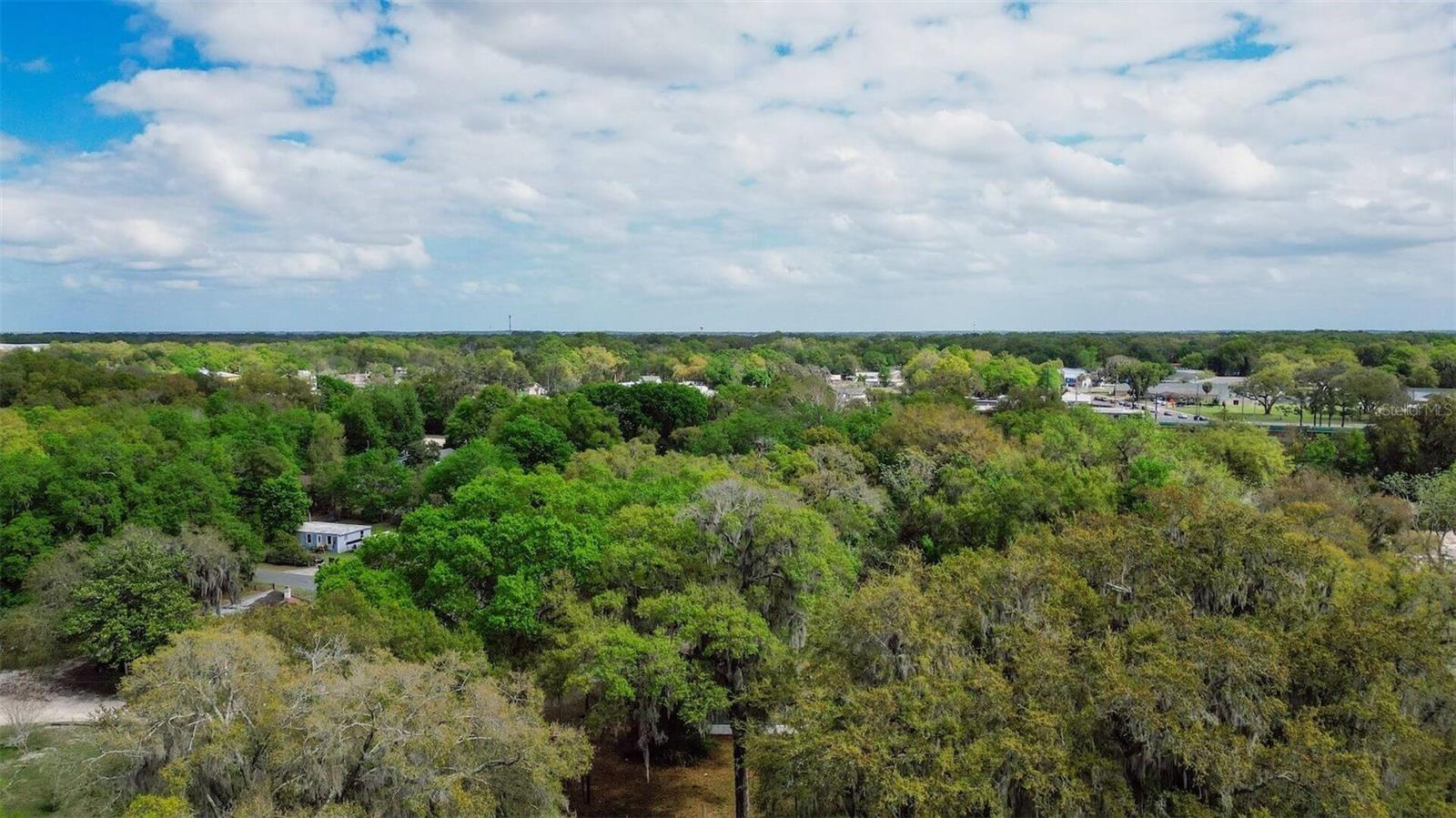 Image 35 of 46 For  Oak St  