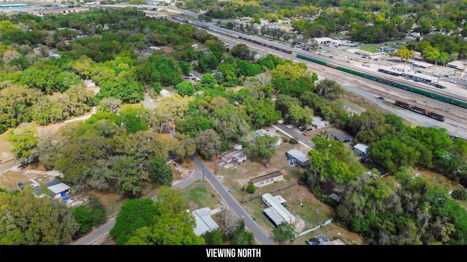 Image 8 of 46 For  Oak St  