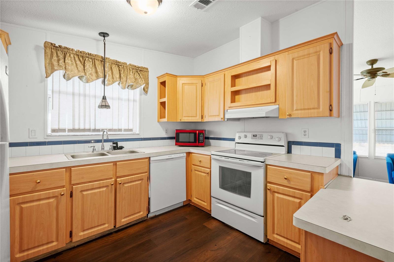 Image 9 of 35 For 3210 Hickory Drive