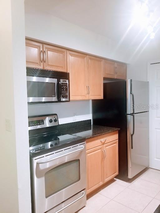 Image 8 of 32 For 3314 Haviland Court 104