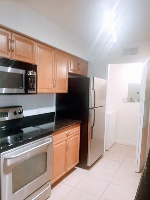 Image 9 of 32 For 3314 Haviland Court 104